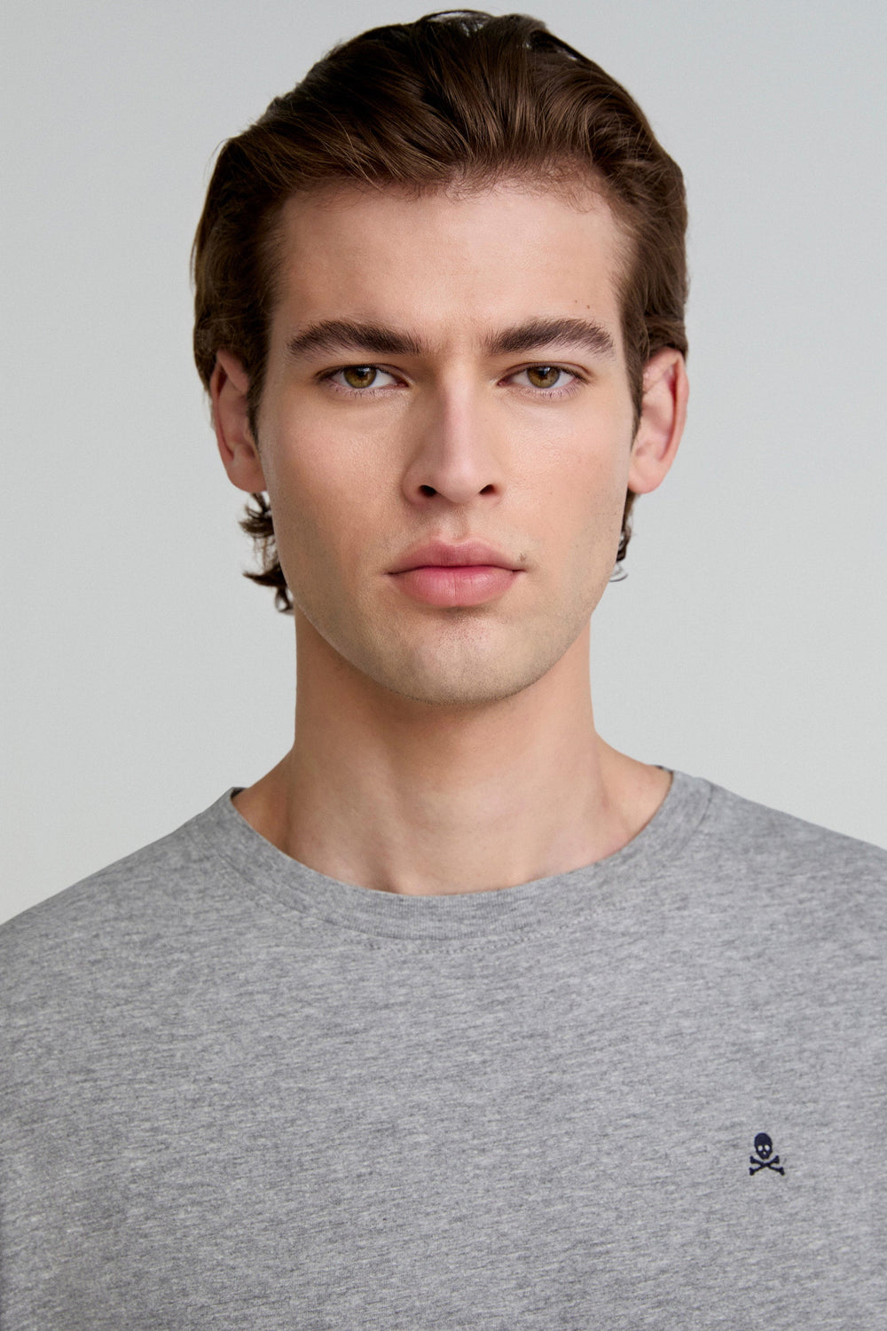 CAMISETA BÁSICA CALAVERA - Scalpers