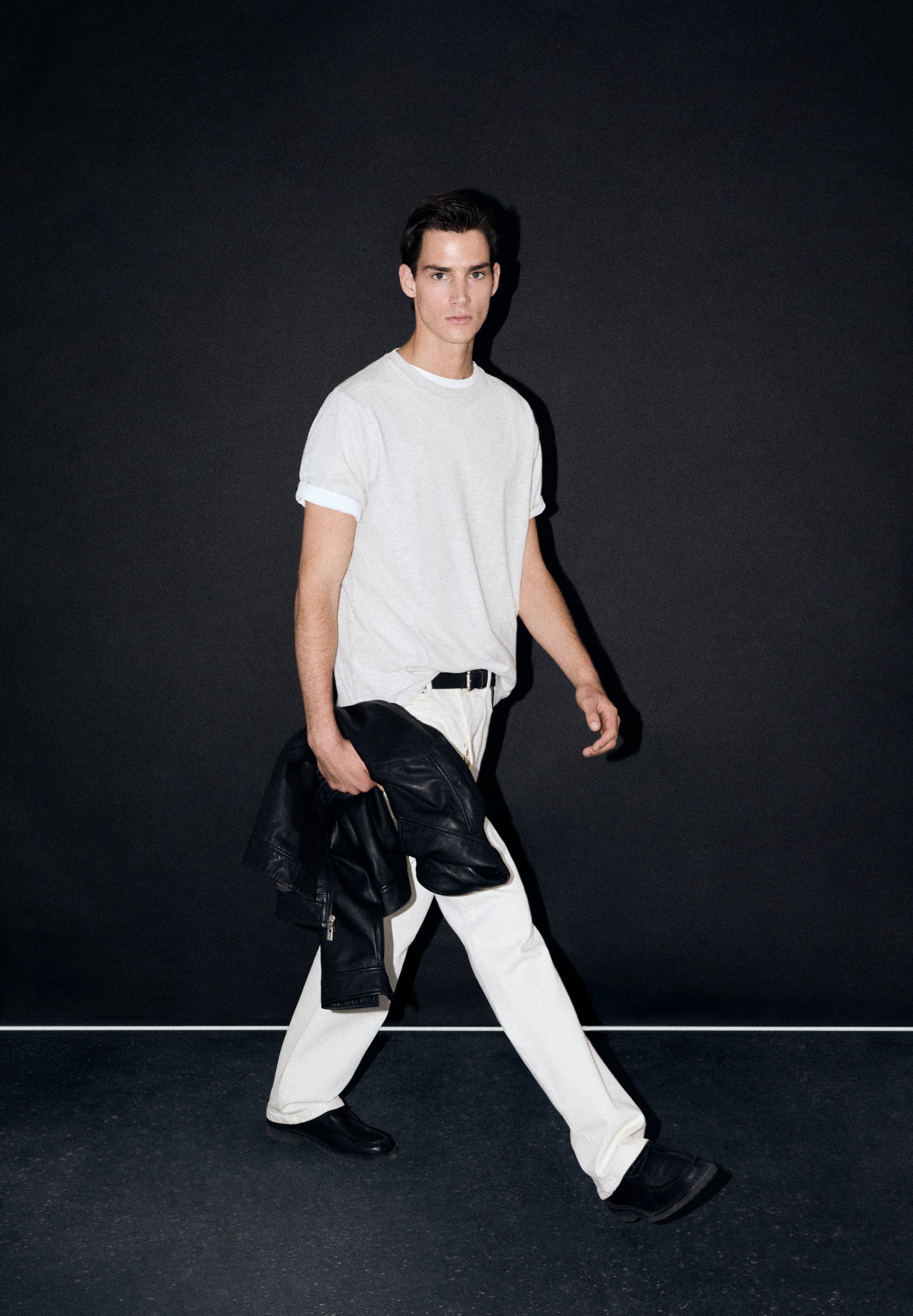 FADED EMBROIDERED T-SHIRT