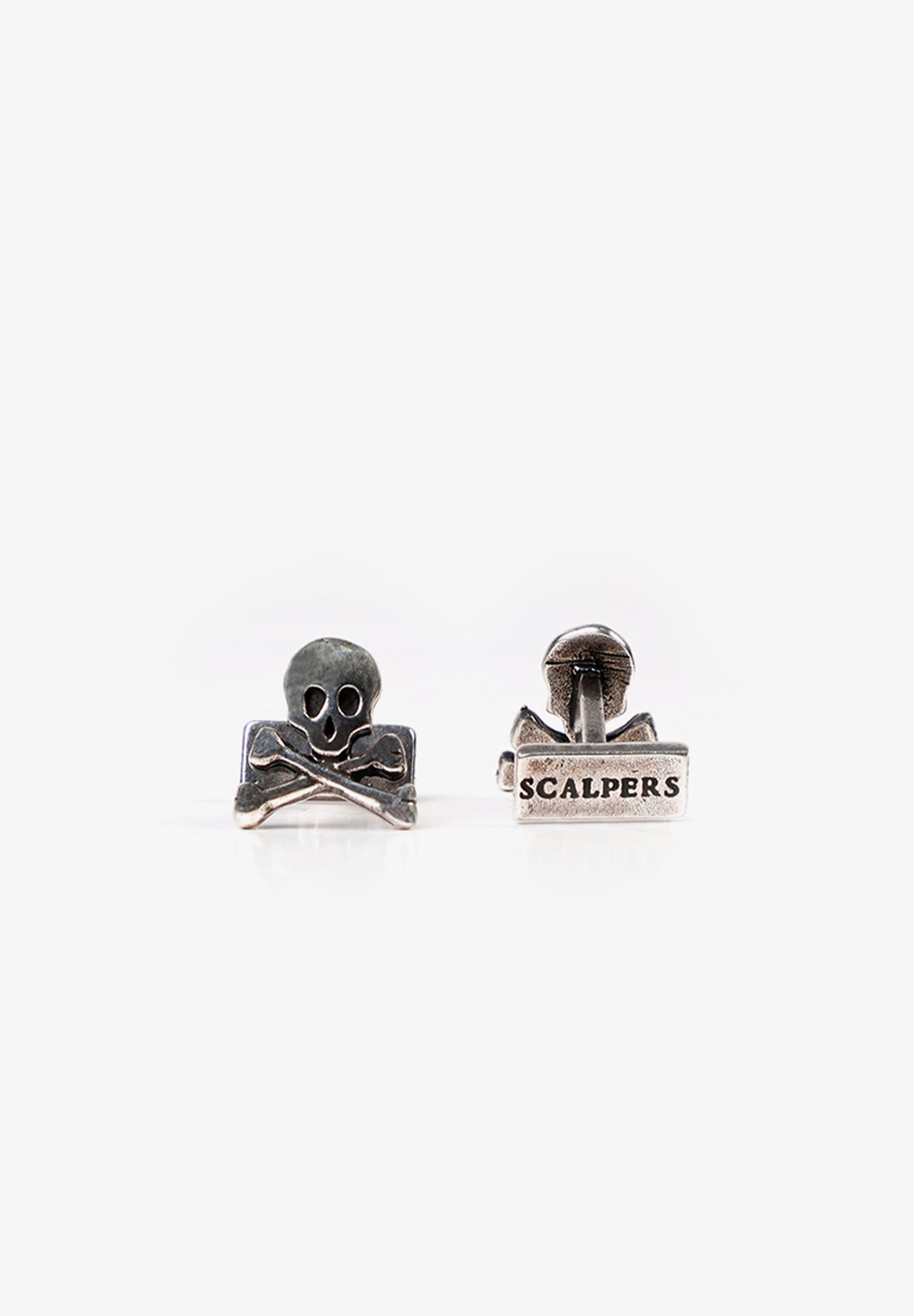 SILVER SKULL CUFFLINKS