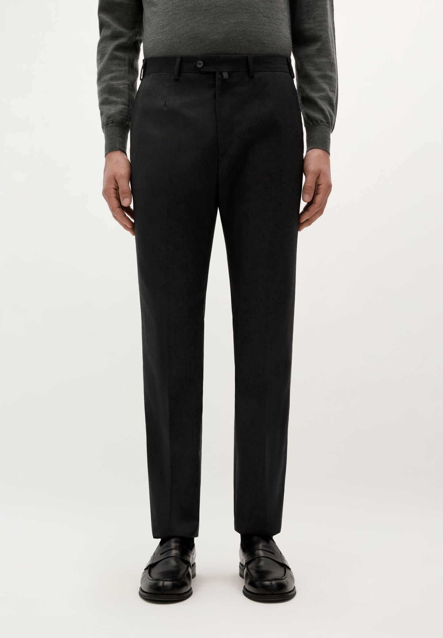 TRAJE CLÁSICO LANA GRIS