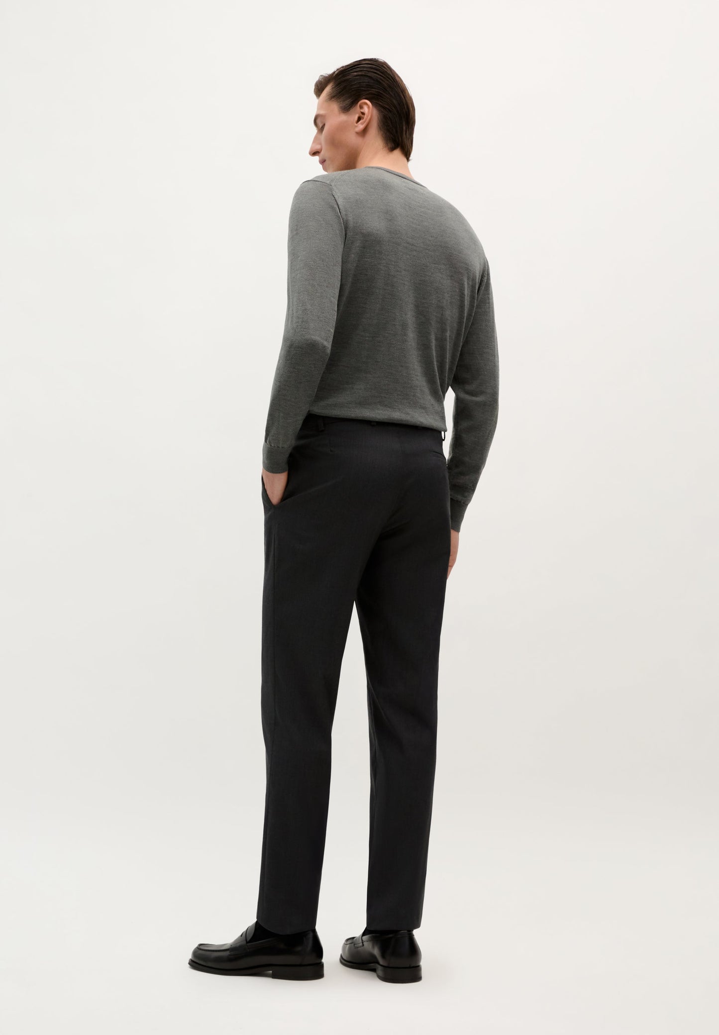 TRAJE CLÁSICO LANA GRIS