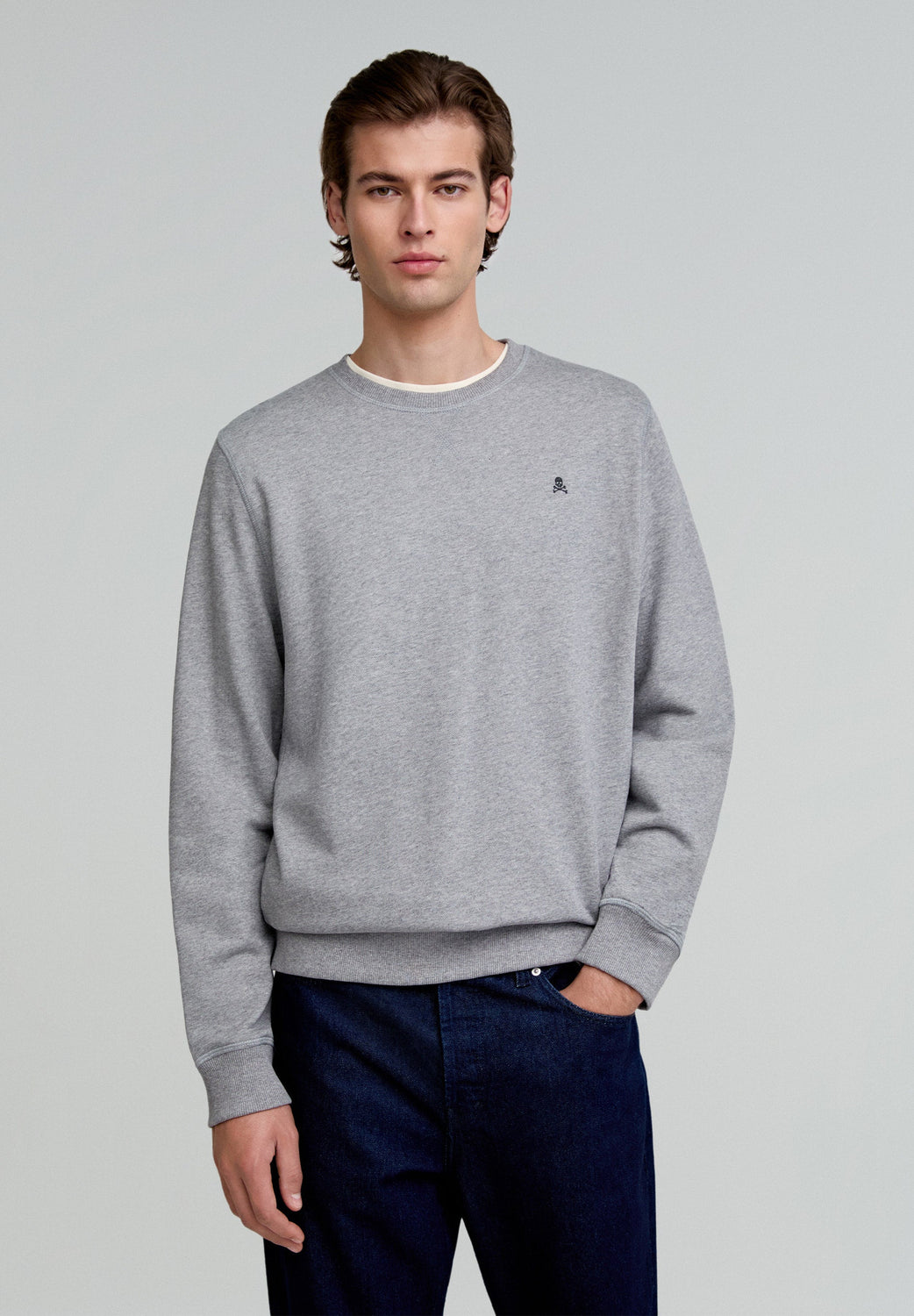 SUDADERA BÁSICA BORDADA CONTRASTE - Scalpers