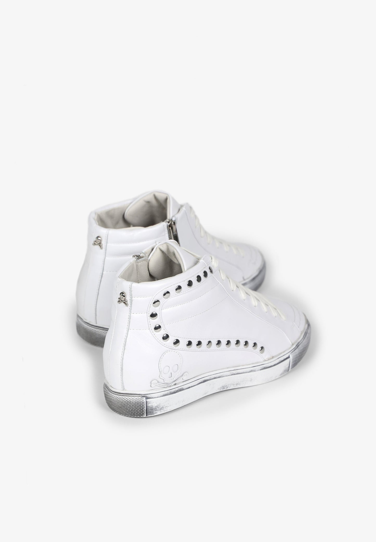 BASKETS MONTANTES CLOUS