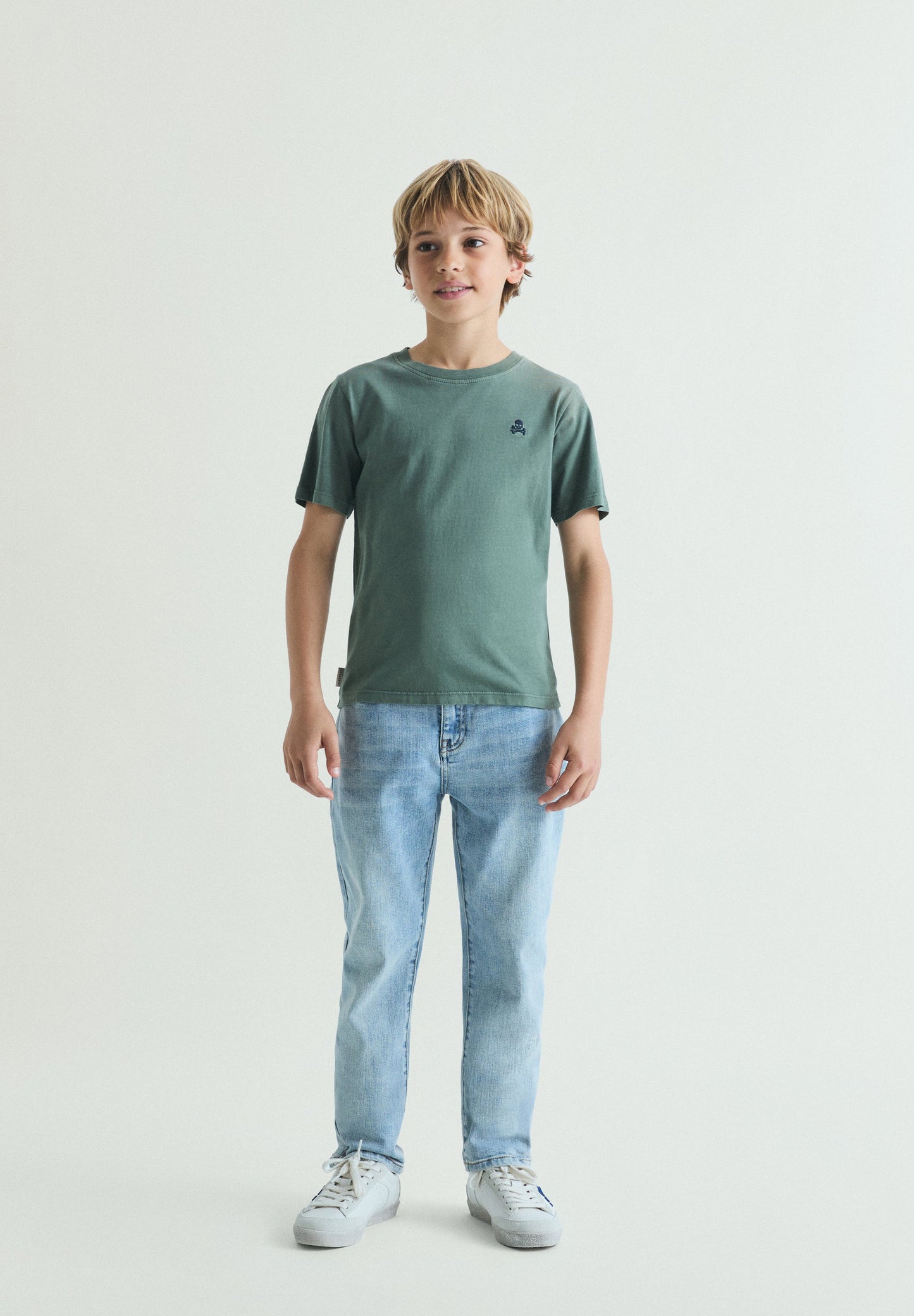 T-SHIRT BASIQUE SKULL