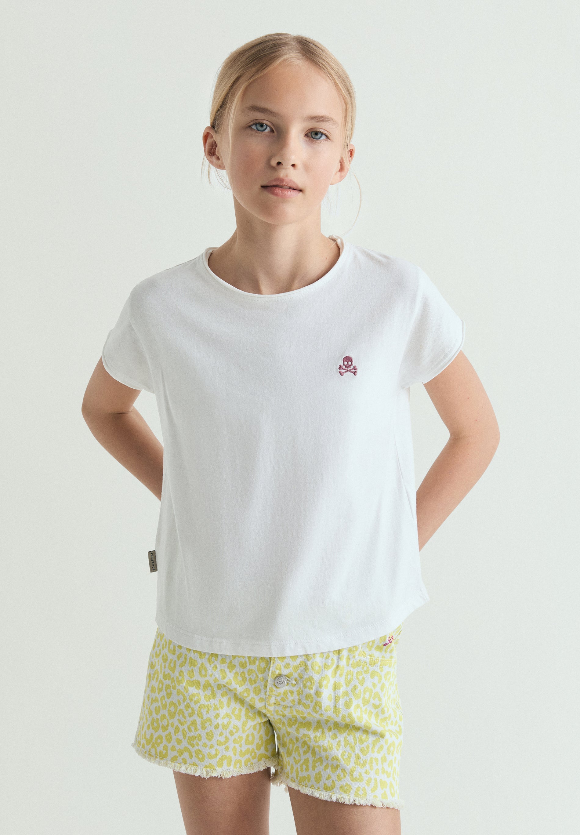 NOS BASIC SKULL TEE GIRLS