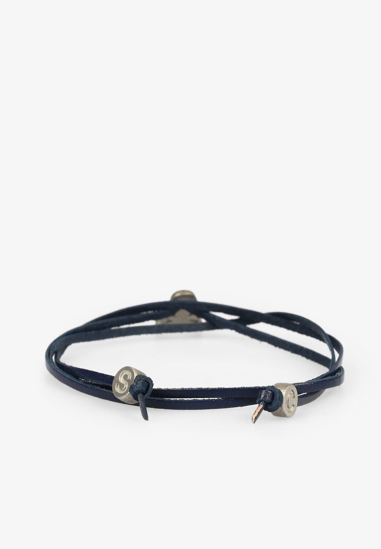 CORD BRACELET WITH SKULL