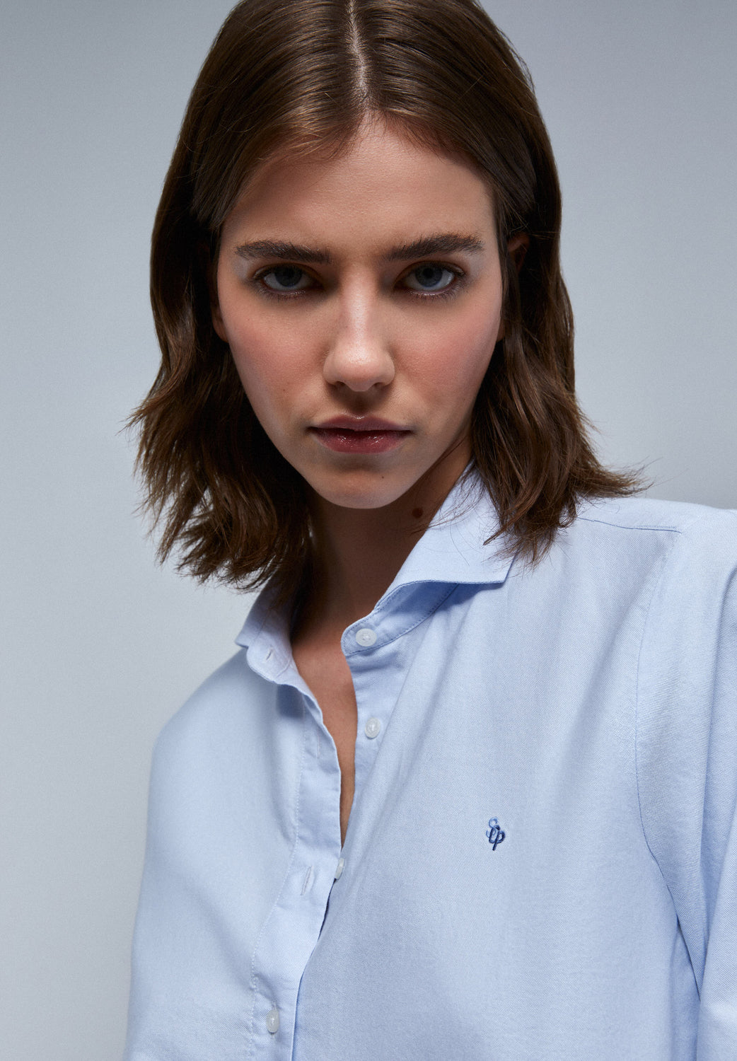 CAMISA CLÁSICA BORDADO PECHO - Scalpers