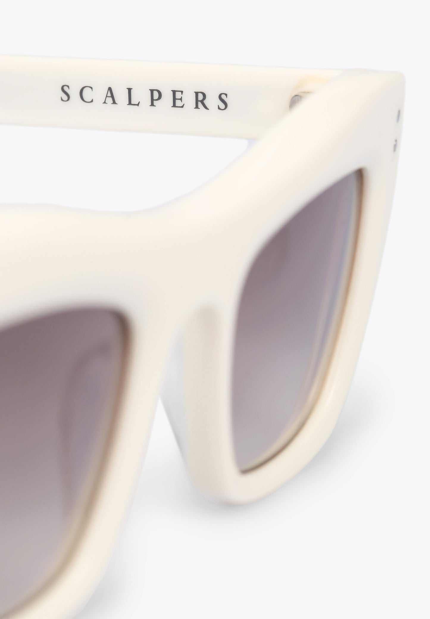 CAT EYE SUNGLASSES