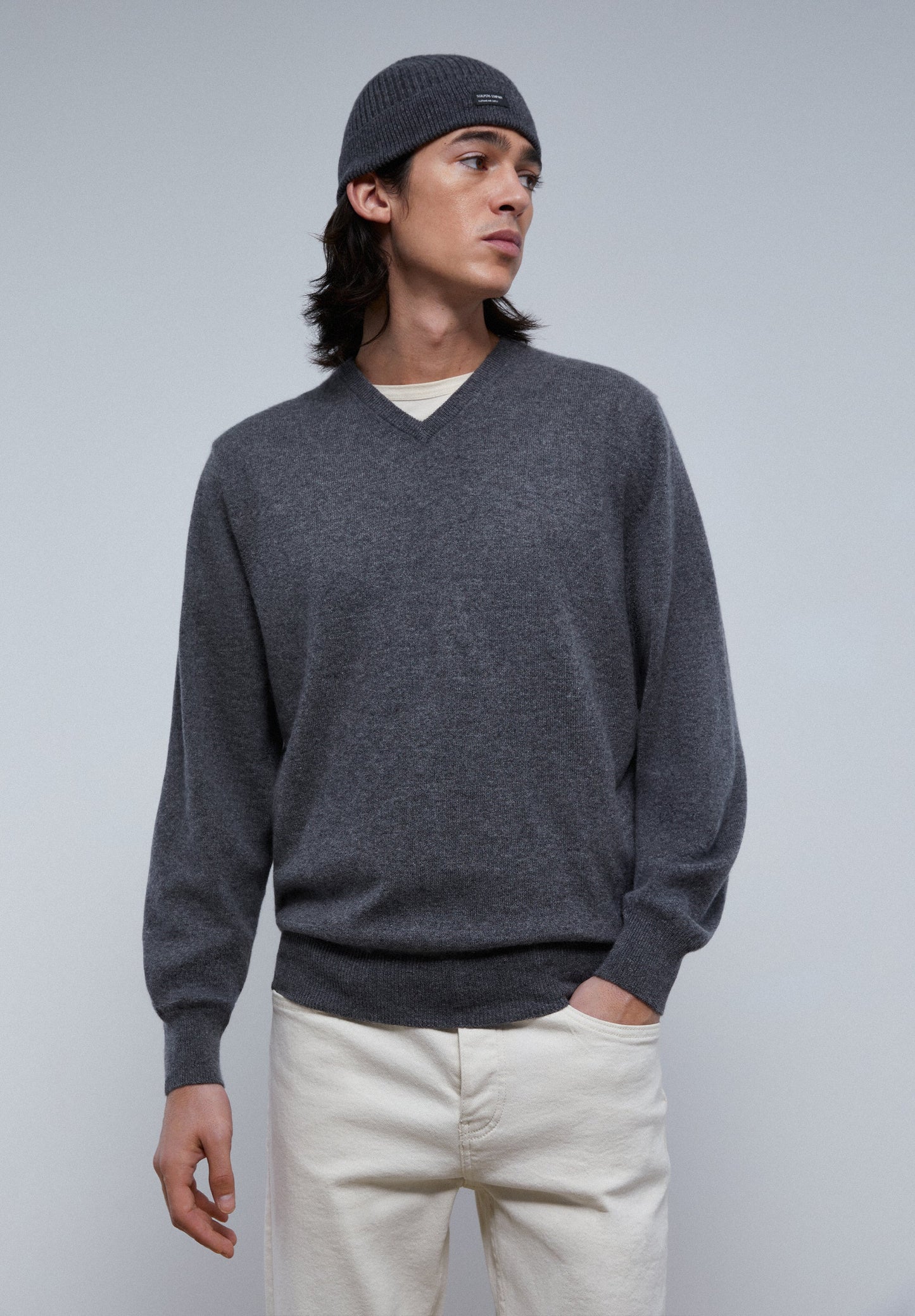 V-NECK CASHMERE SWEATER