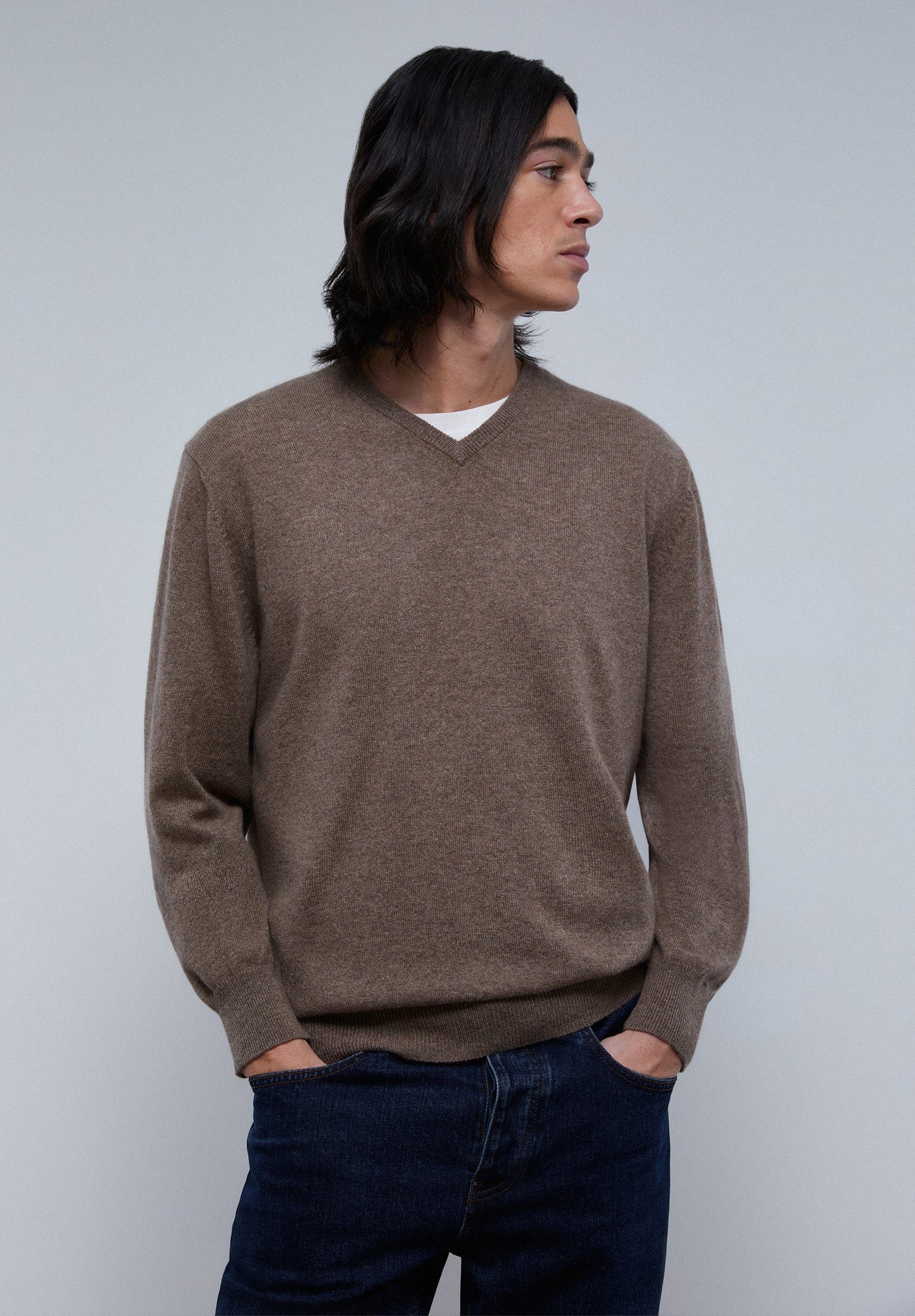 V-NECK CASHMERE SWEATER