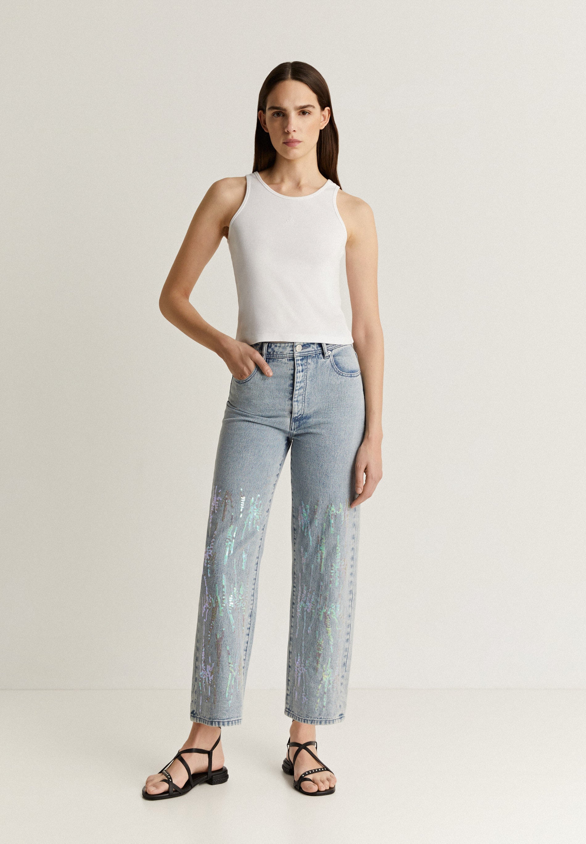 RELAXED JEANS WITH SEQUIN DETAIL