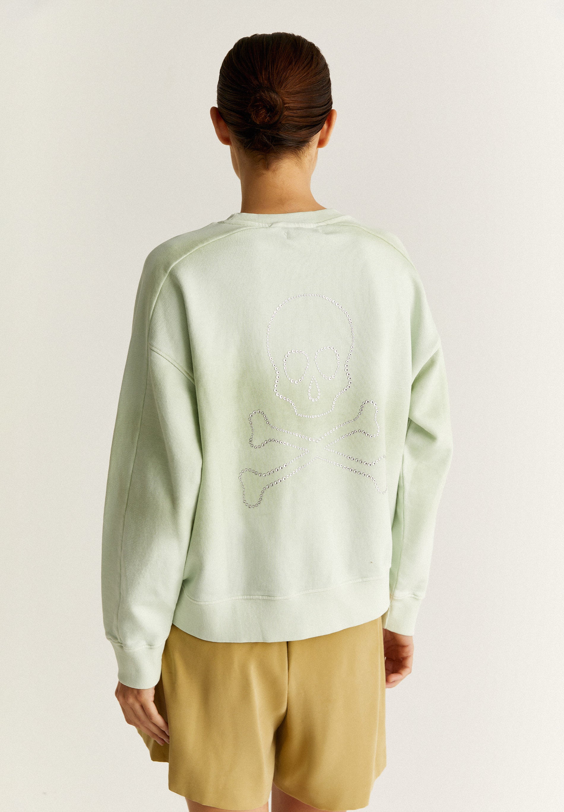 BACK SKULL DYED SWEATER