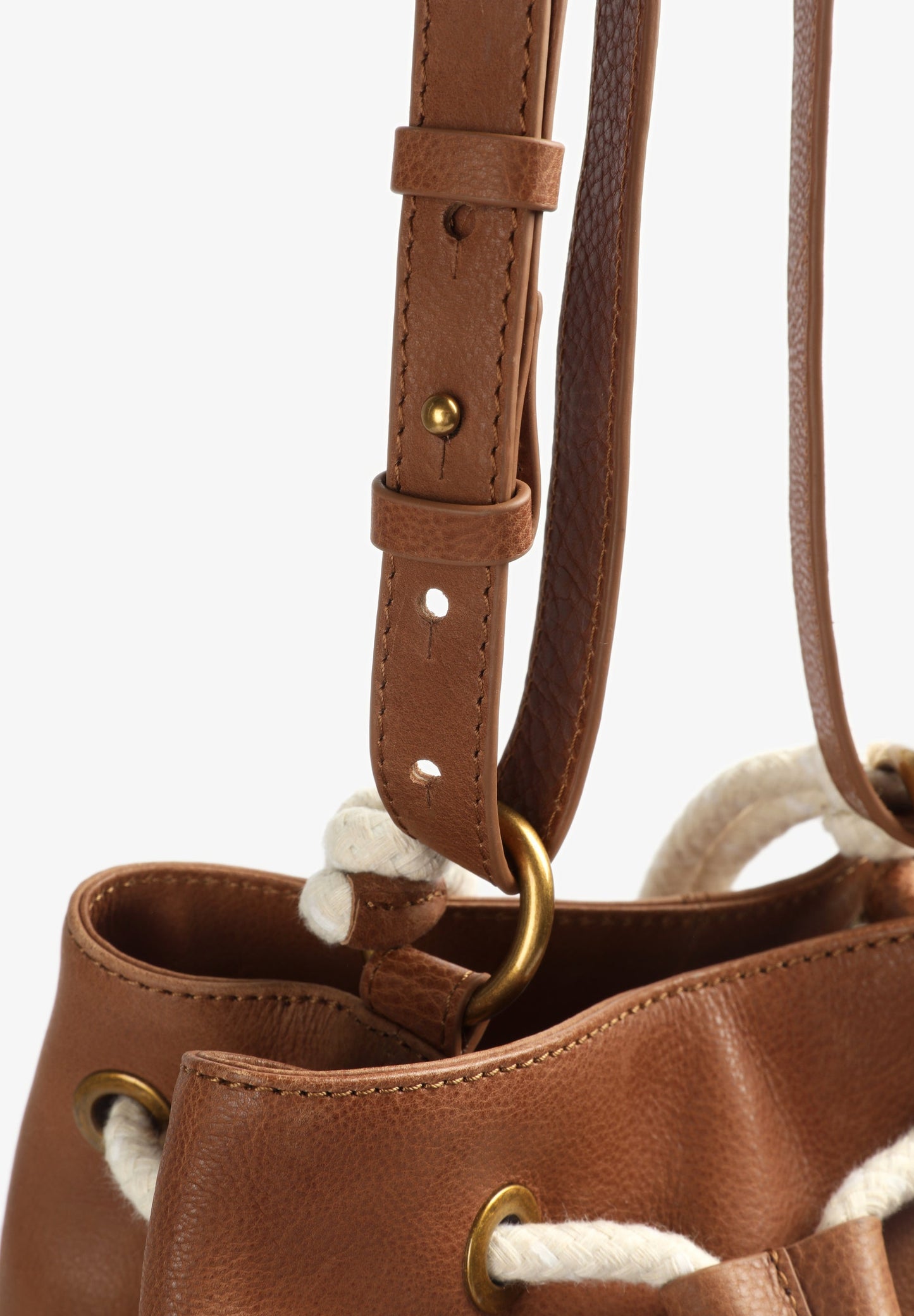 LEATHER BUCKET BAG WITH DRAWSTRING DETAIL