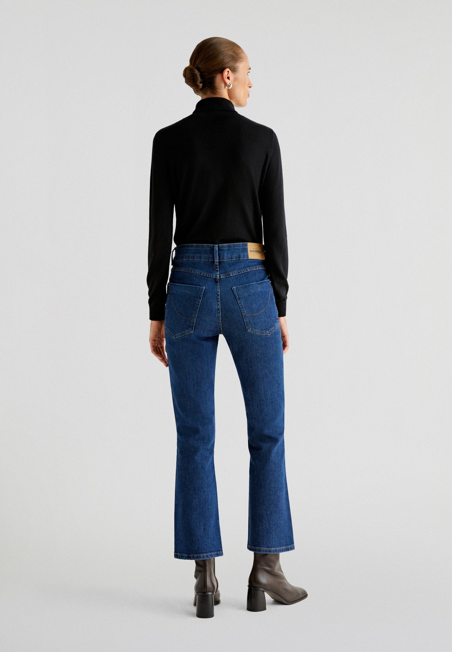 ANKLE FLARE JEANS