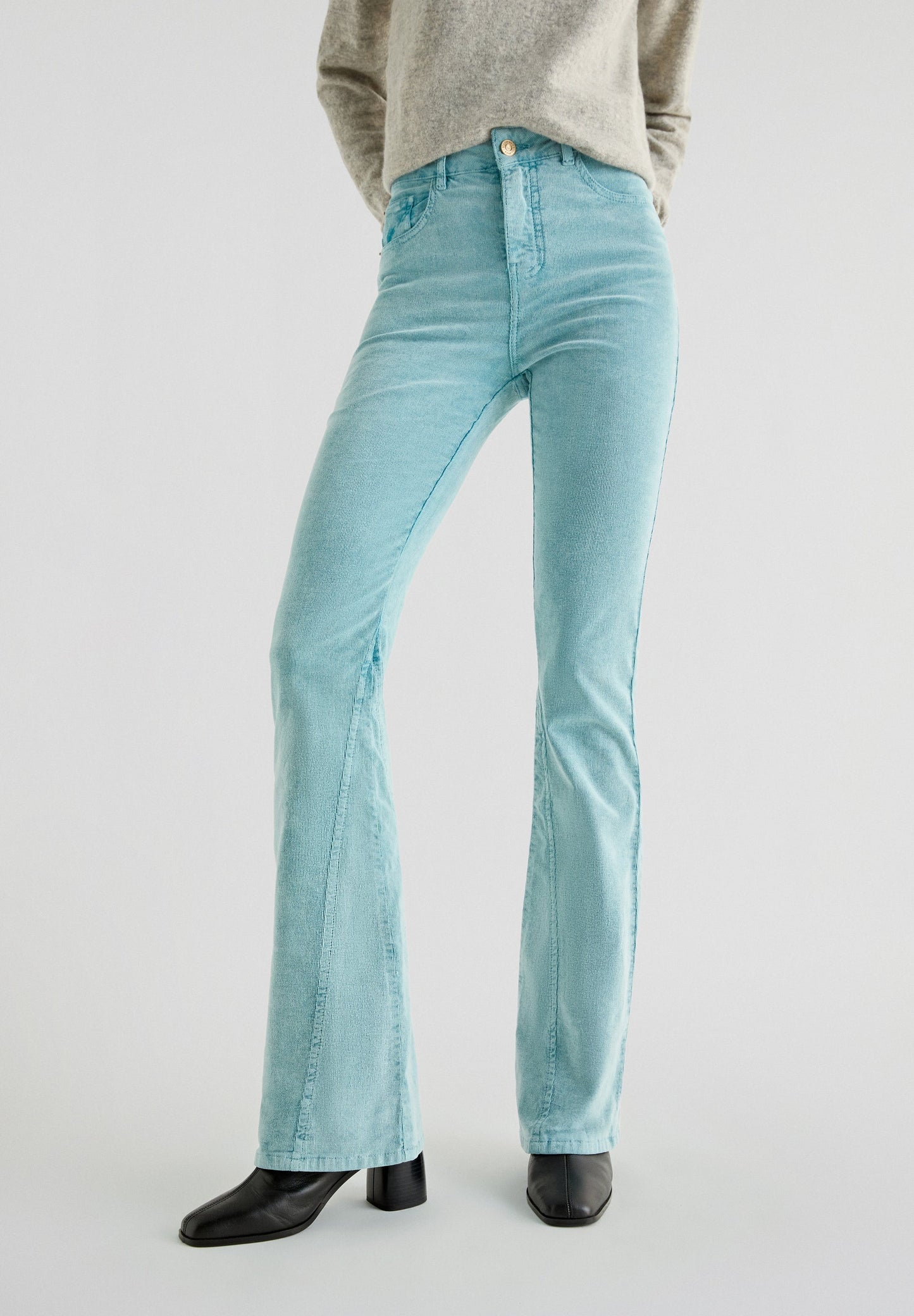 PANTALON BOOT CUT EN VELOURS CÔTELÉ