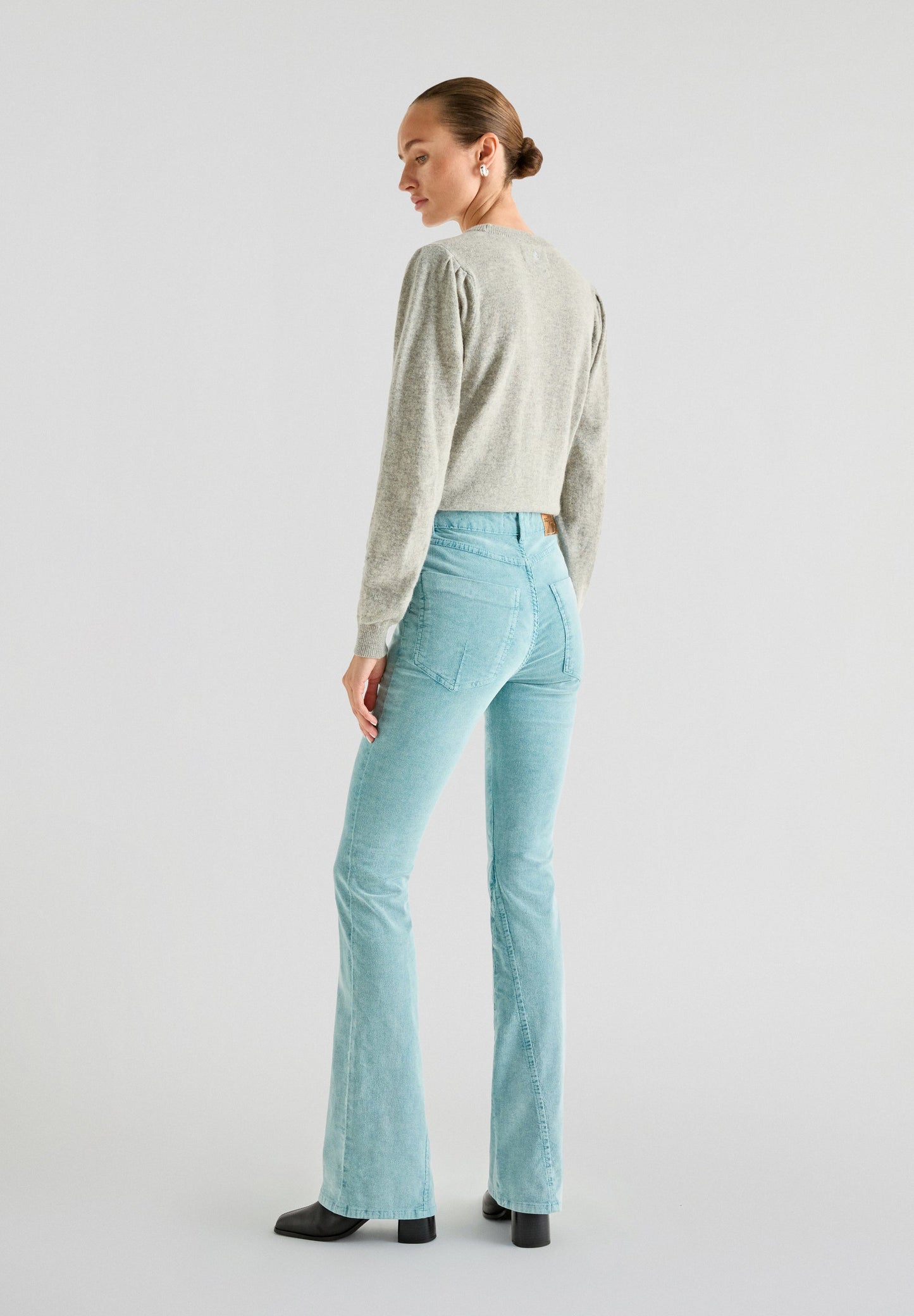 PANTALON BOOT CUT EN VELOURS CÔTELÉ