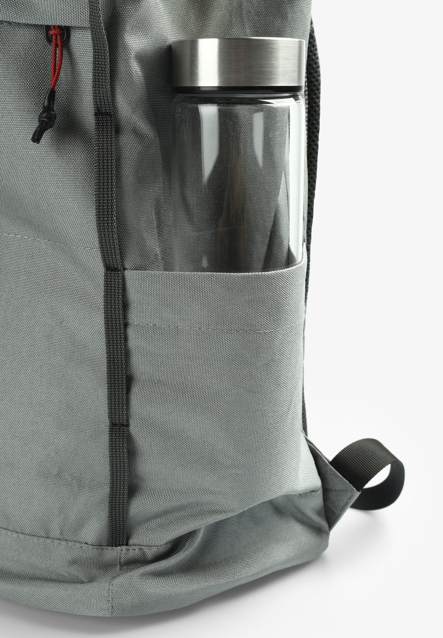 BACKPACK WITH CONTRAST ZIPS