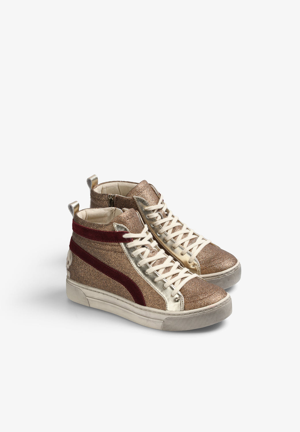 SNEAKERS BOTAS ALTAS TACHUELAS - Scalpers