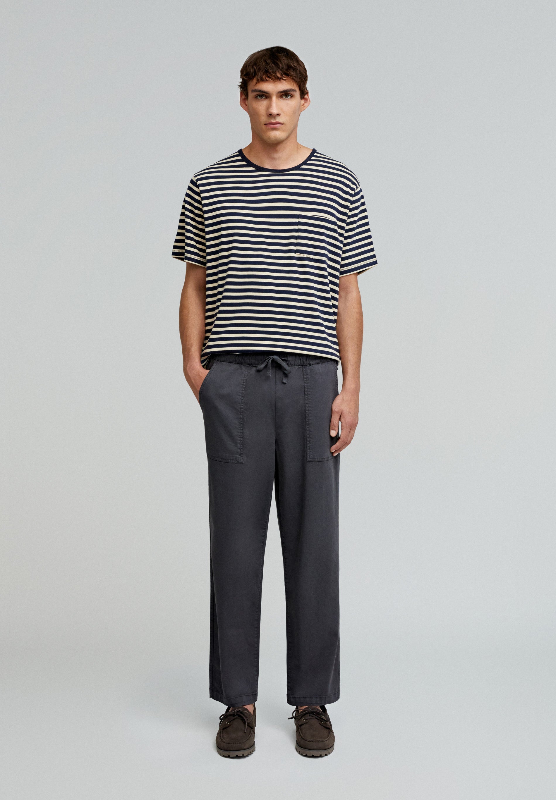 RELAXED FIT TROUSERS WITH ELASTICATED WAISTBAND