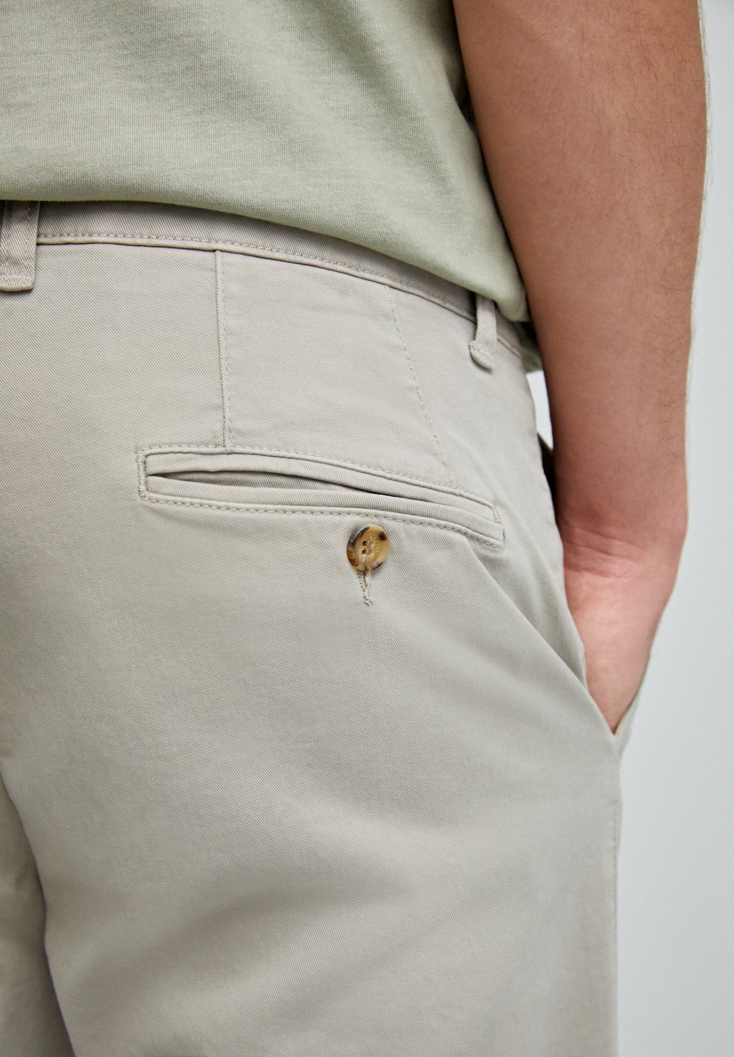 CHINO TROUSERS WITH DARTS