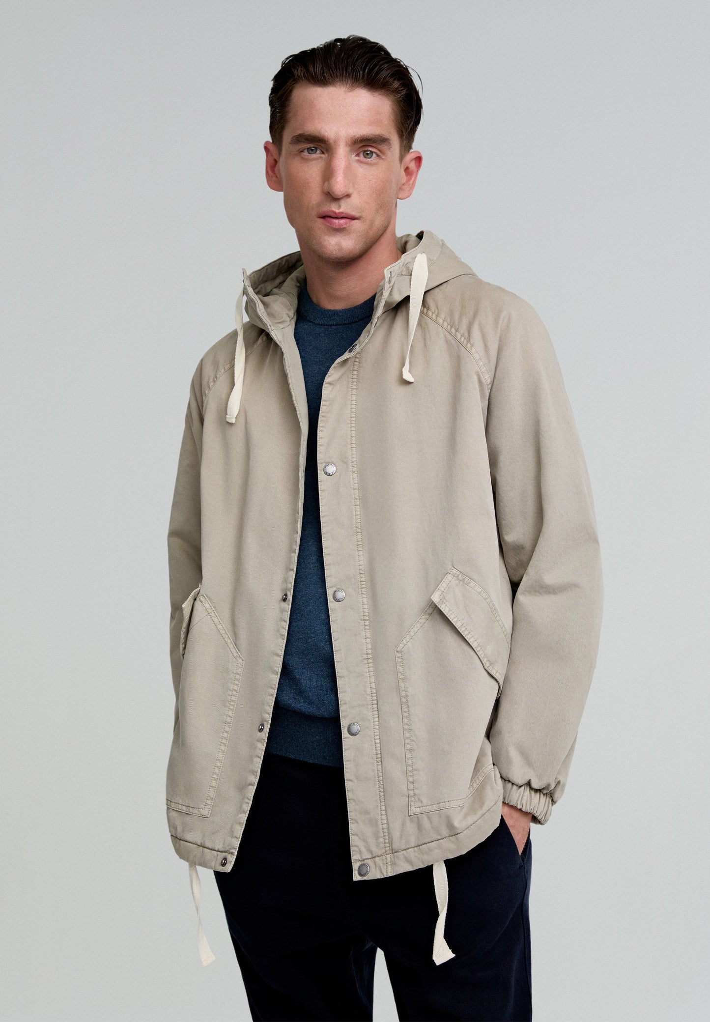 LIGHTWEIGHT JACKET WITH HOOD