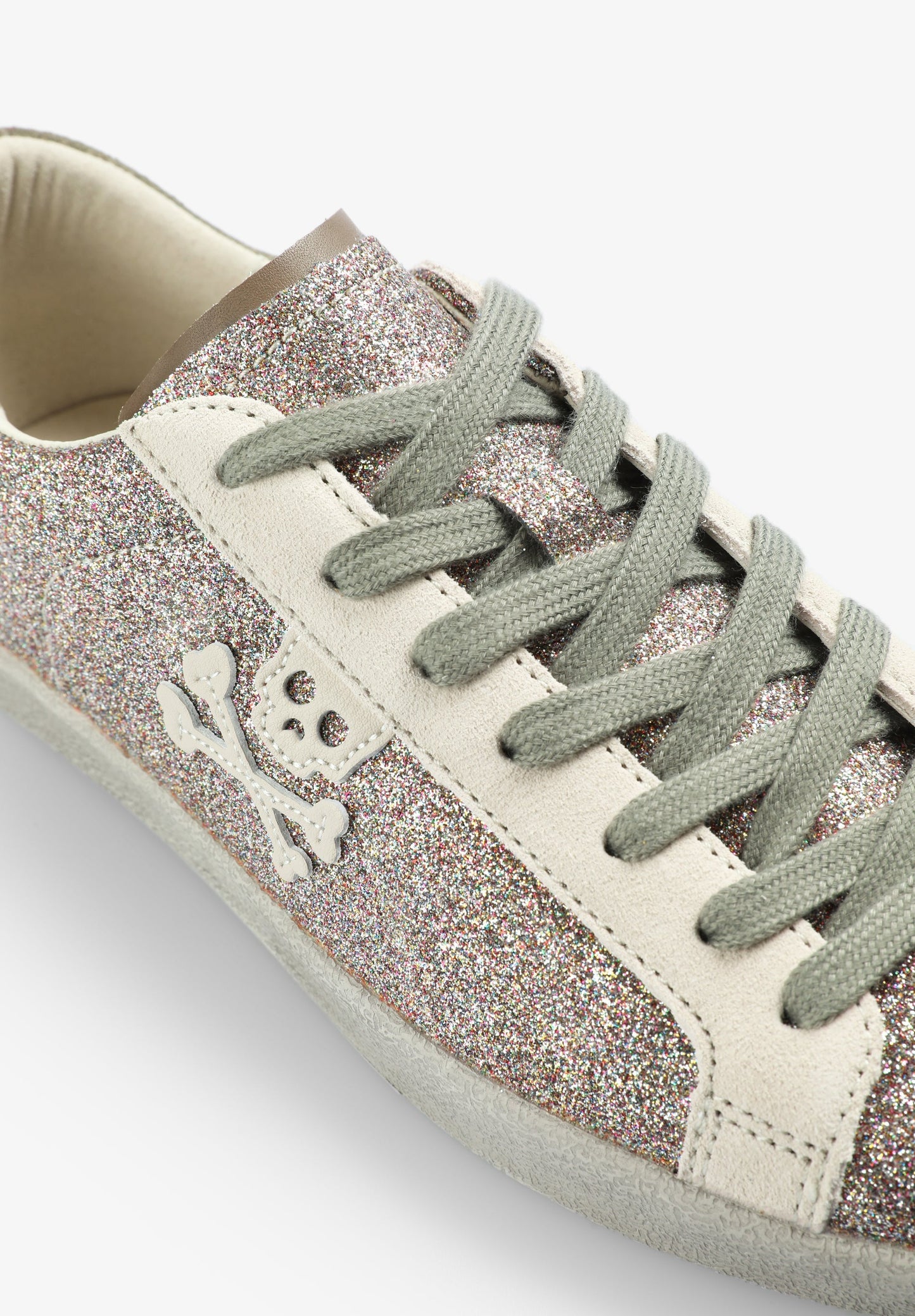 LOW TOP GLITTER SNEAKERS