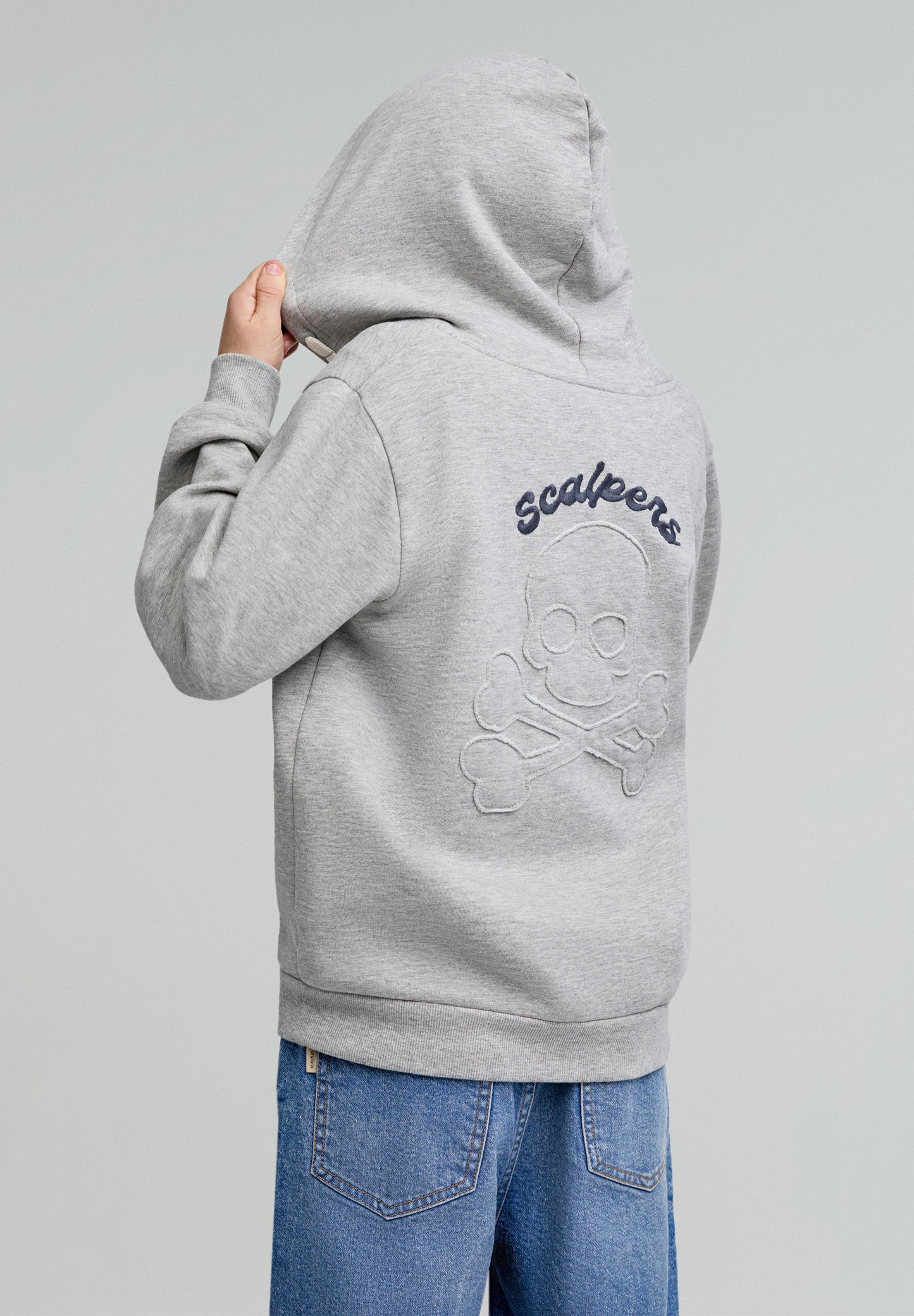 SWEATSHIRT WITH ZIP AND BACK EMBROIDERY