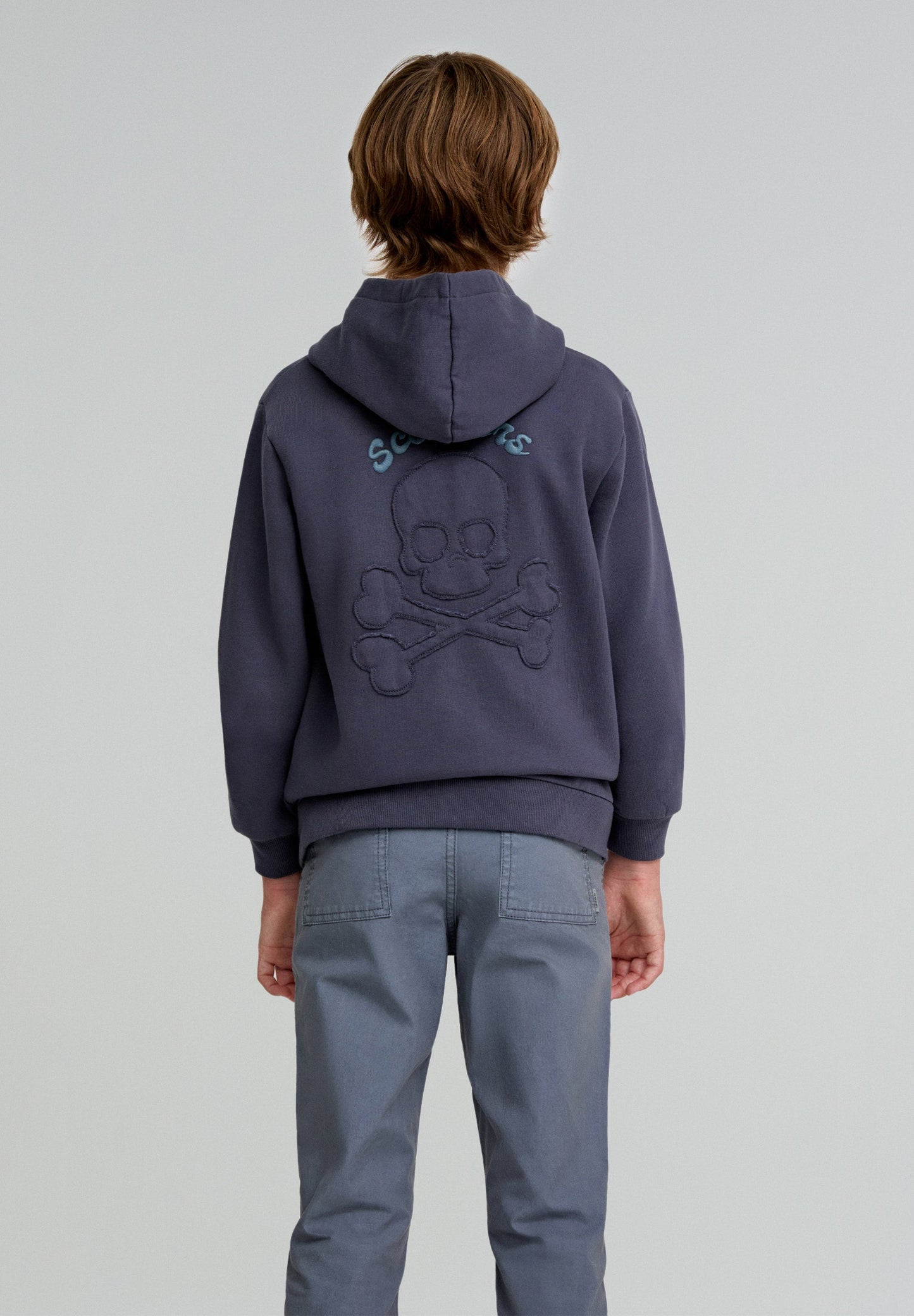 SWEATSHIRT WITH ZIP AND BACK EMBROIDERY