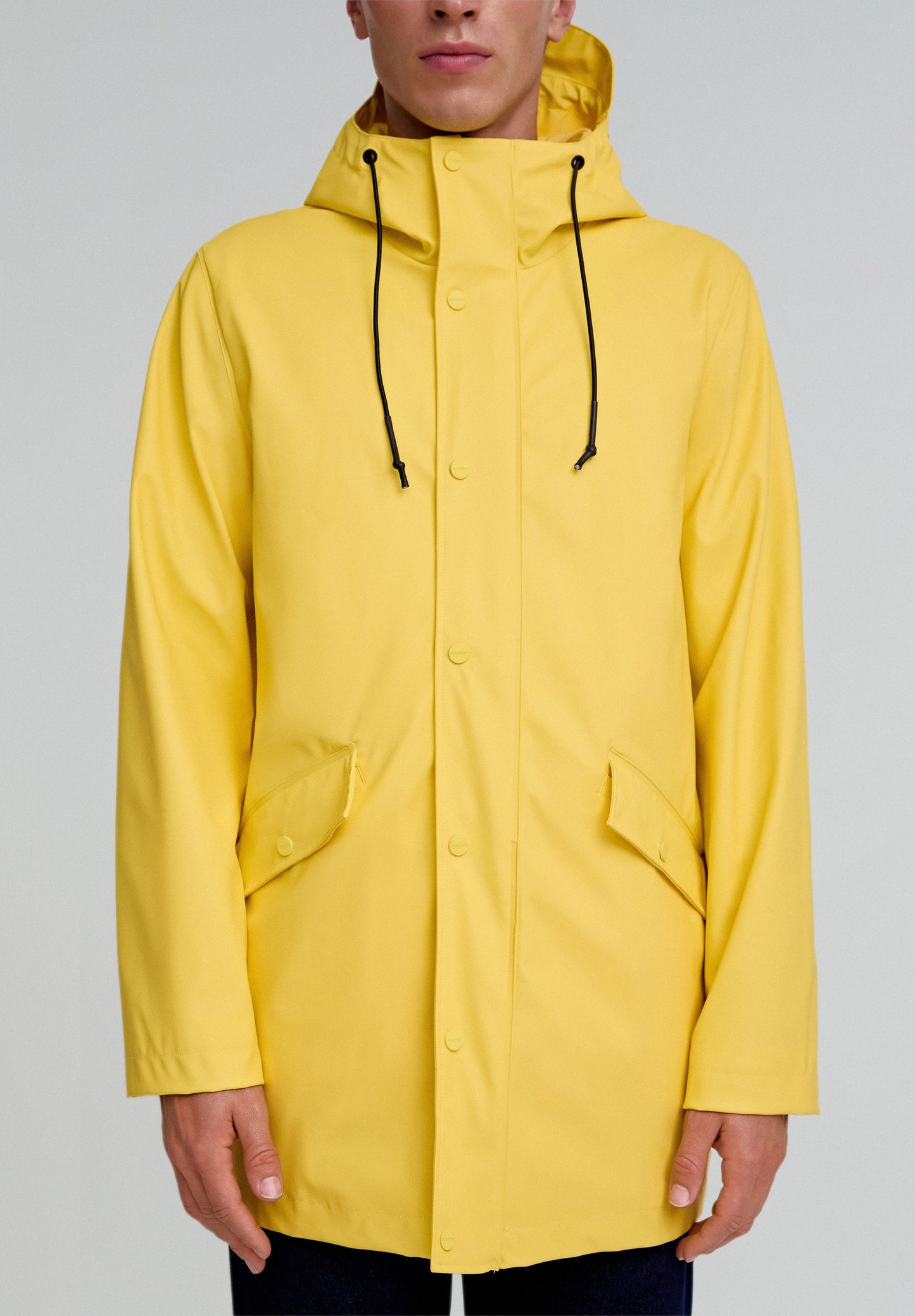 COLLEGE RAINCOAT