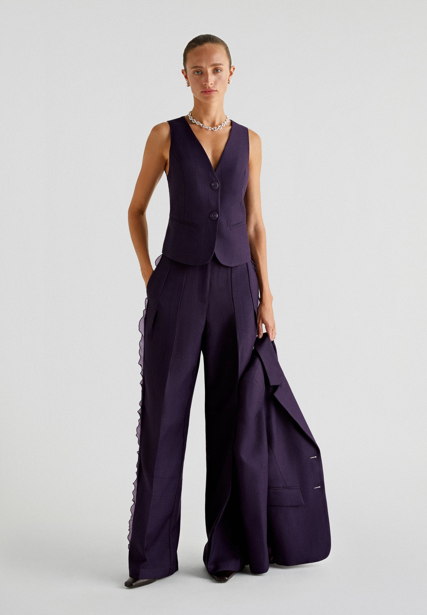 PANTALON LONGUEUR AVEC DÉTAIL EN ORGANZA