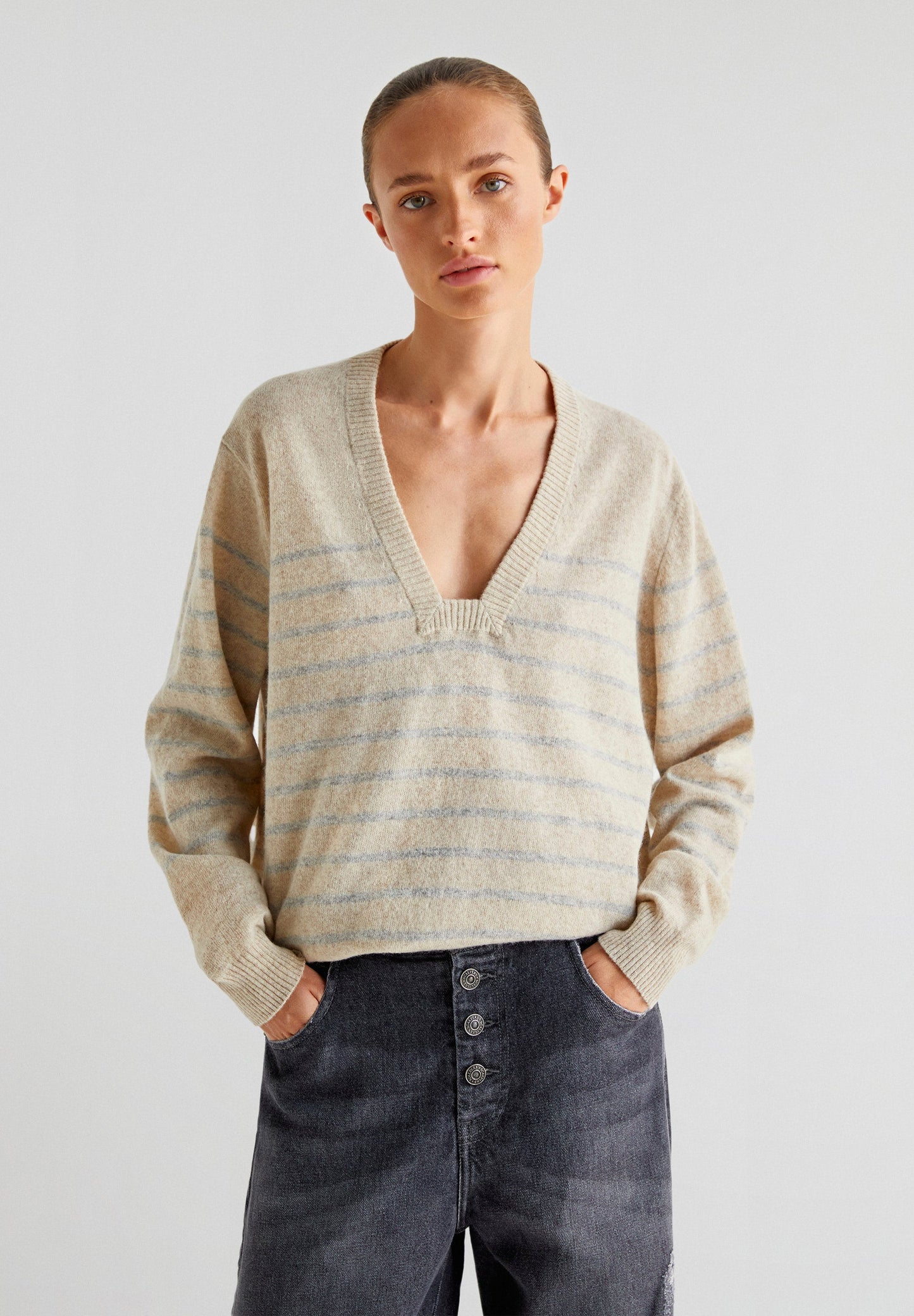 STRIPED SQUARE-CUT NECKLINE SWEATER