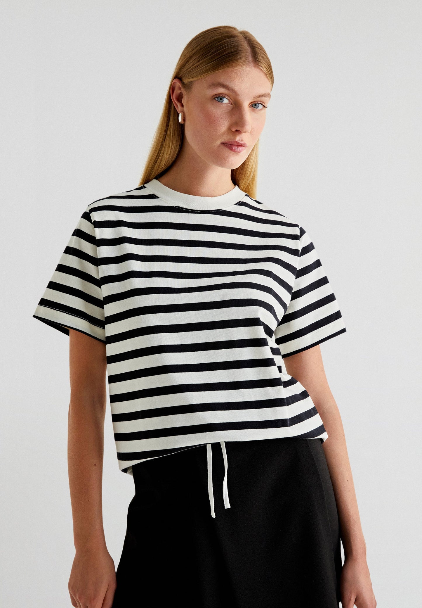 PREMIUM STRIPED T-SHIRT