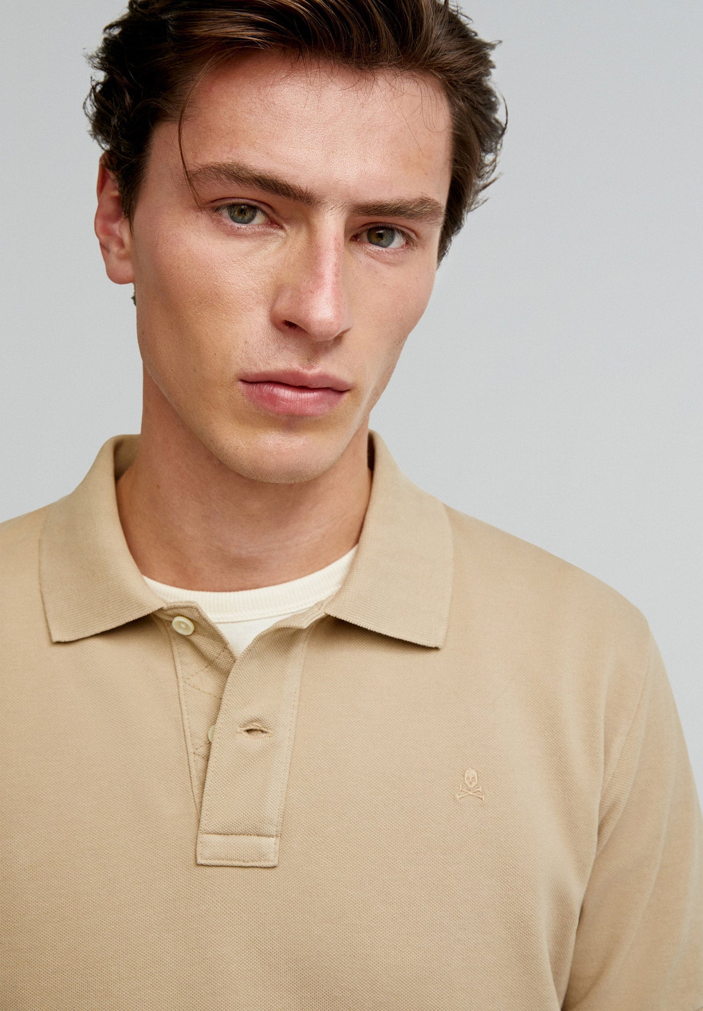 BASIC POLO SHIRT WITH SKULL DETAIL