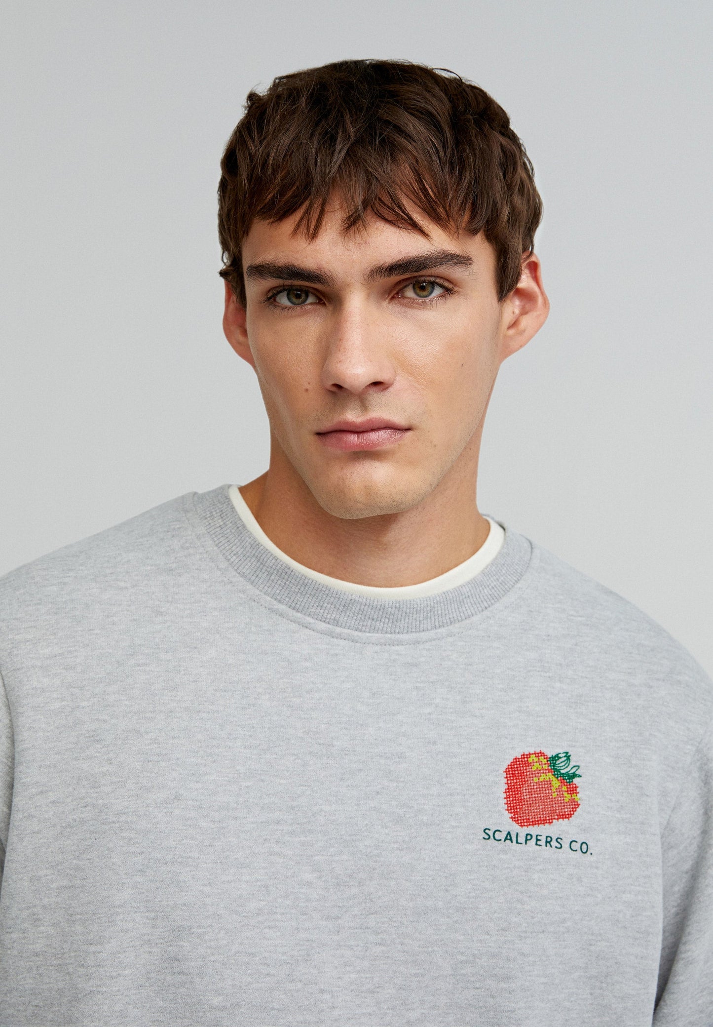 SWEAT-SHIRT FRUITS BRODÉS