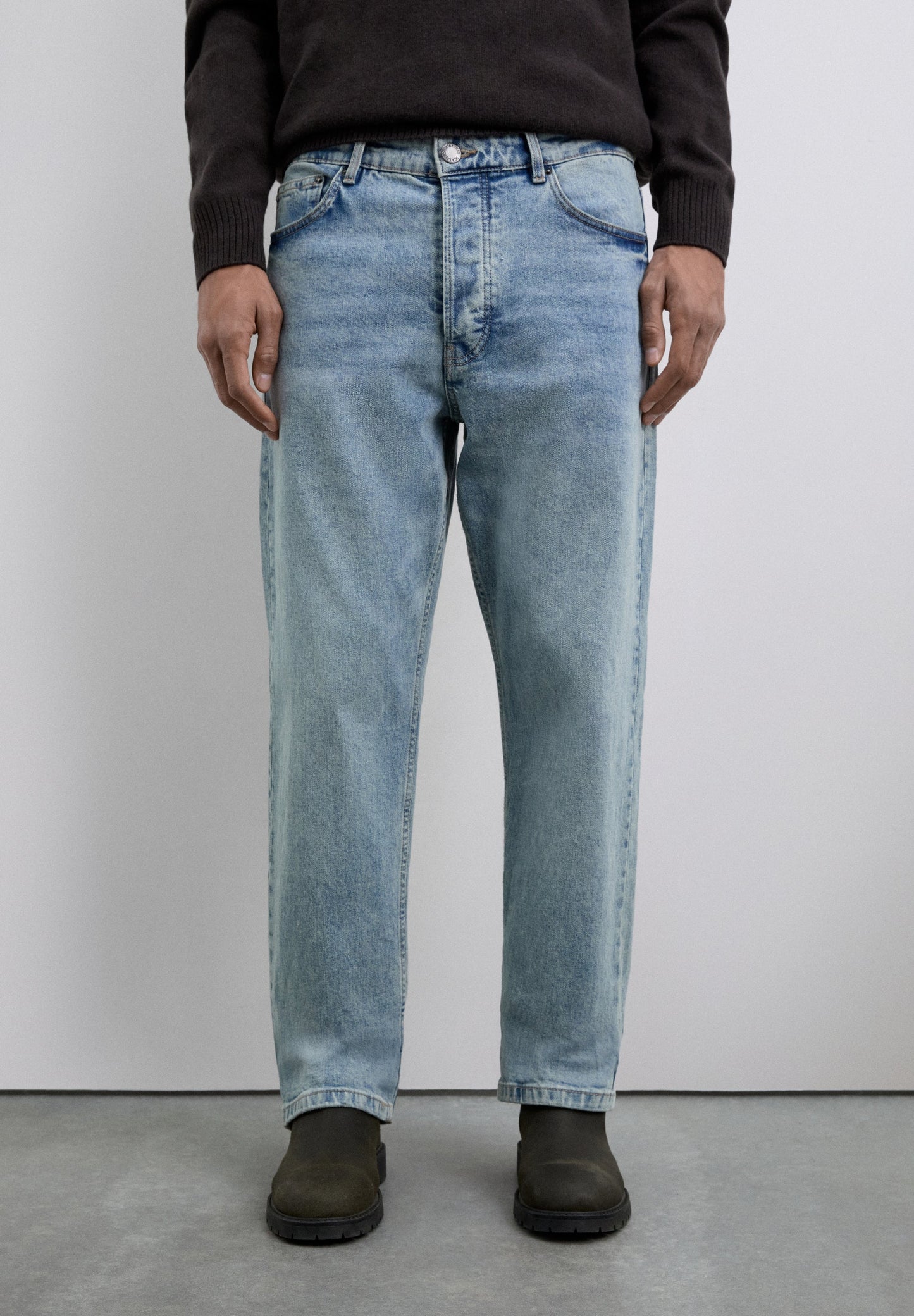 REGULAR FIT JEANS