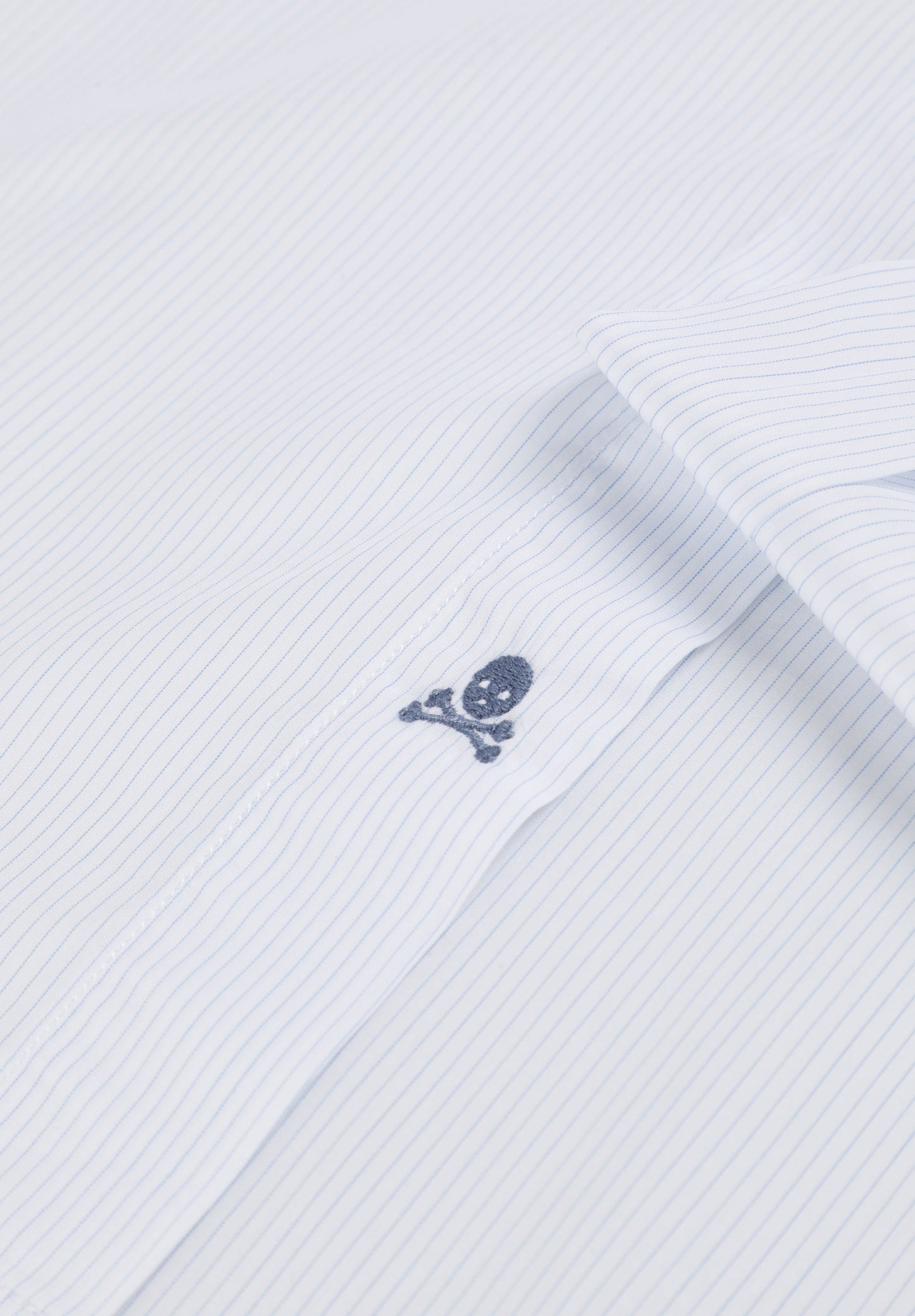 CAMISA DE VESTIR ESTAMPADA - Scalpers