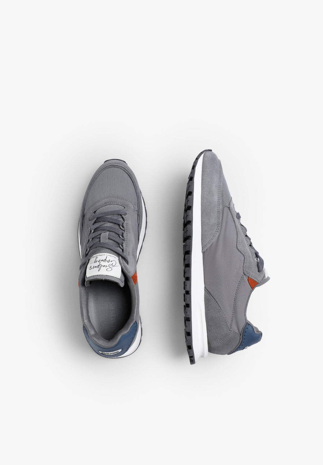 SNEAKERS LIGERAS CALAVERA CONTRASTE - Scalpers