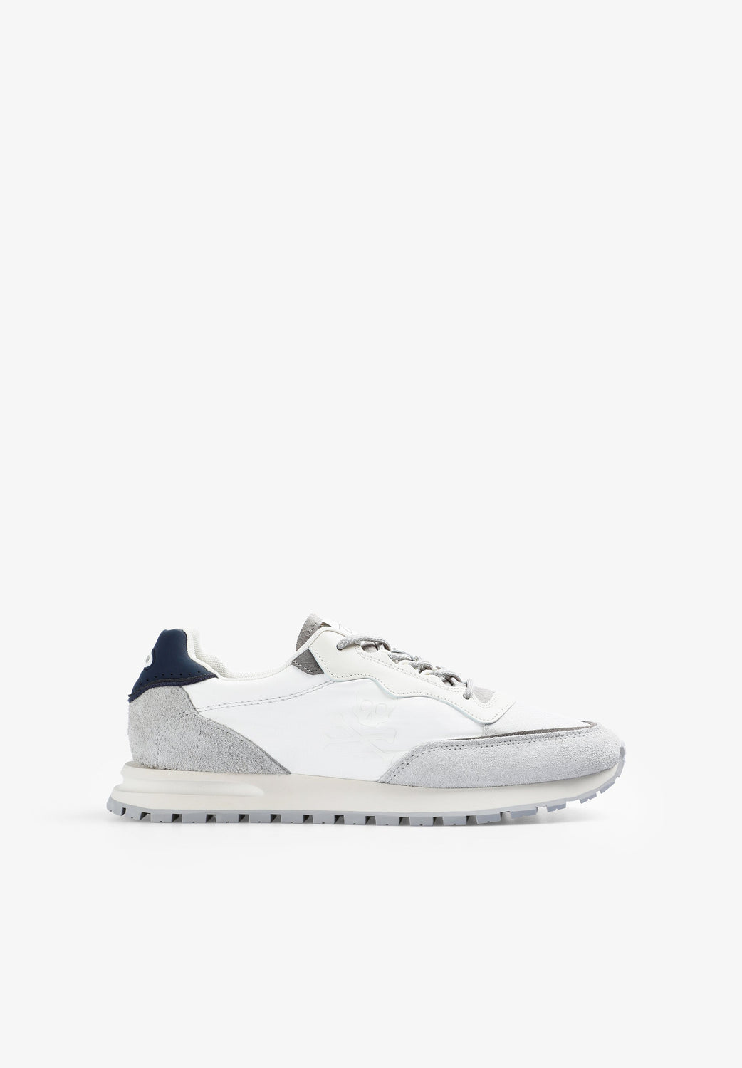 SNEAKERS LIGERAS CALAVERA CONTRASTE - Scalpers