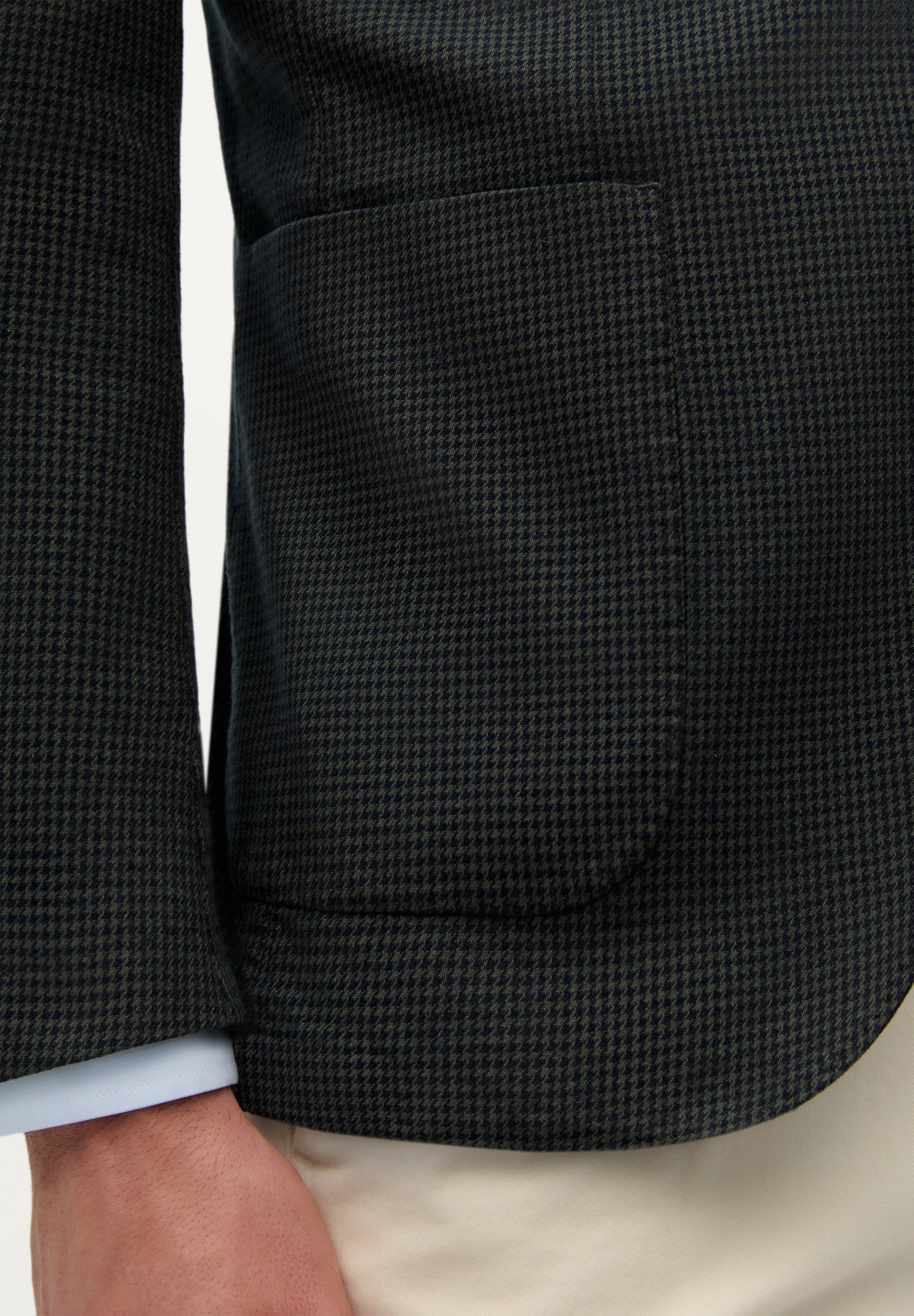 TAILORED BLAZER WITH POCKETS