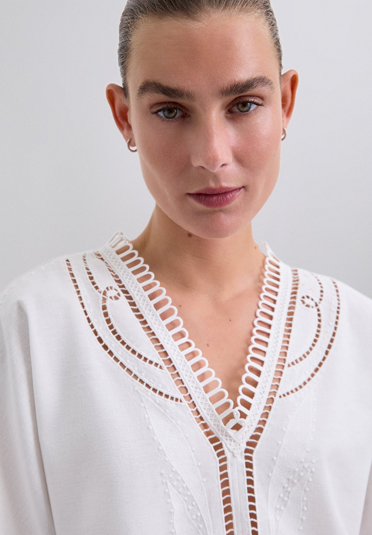 CHEMISIER DÉTAILS DENTELLE