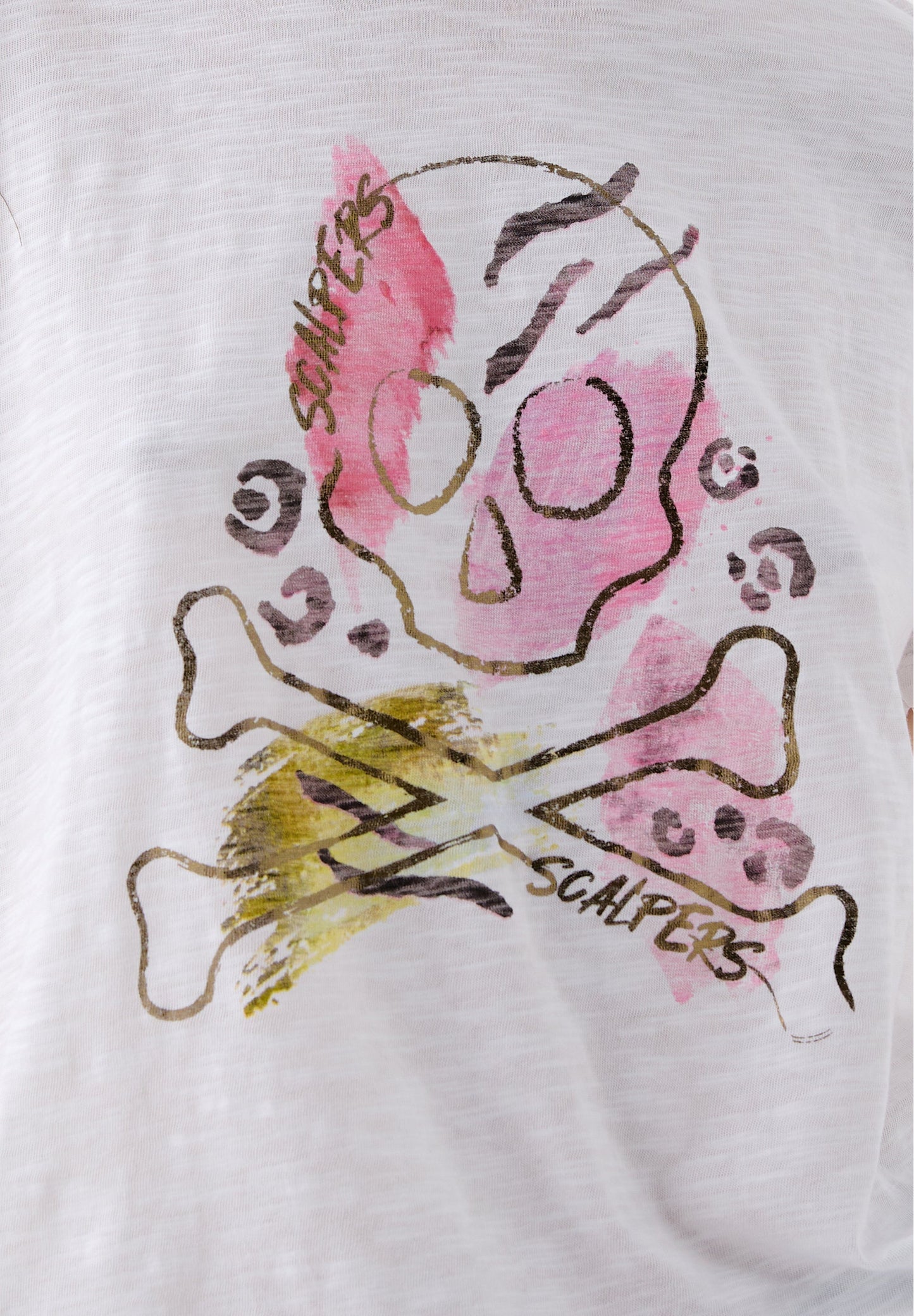 T-SHIRT WITH A FRONT SKULL PRINT