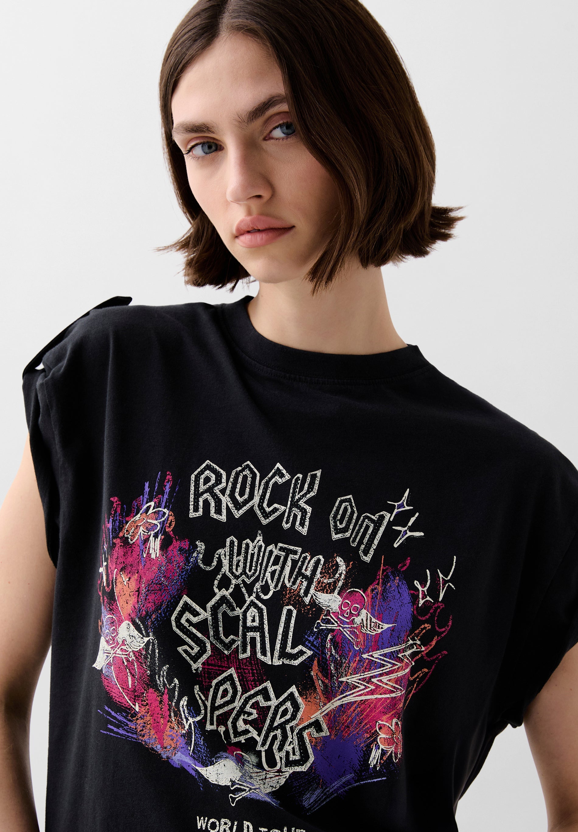 ROCK ON TEE