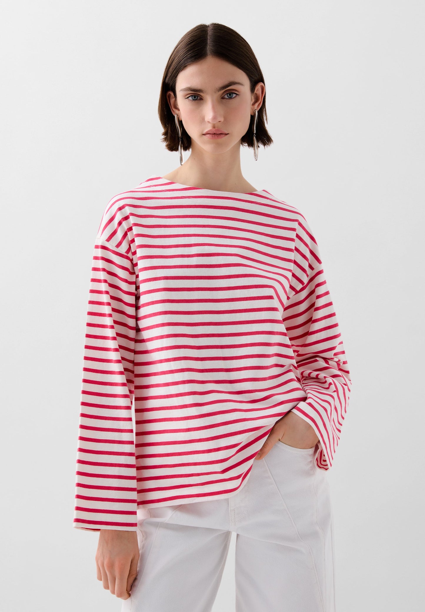 RELAXED FIT STRIPED T-SHIRT