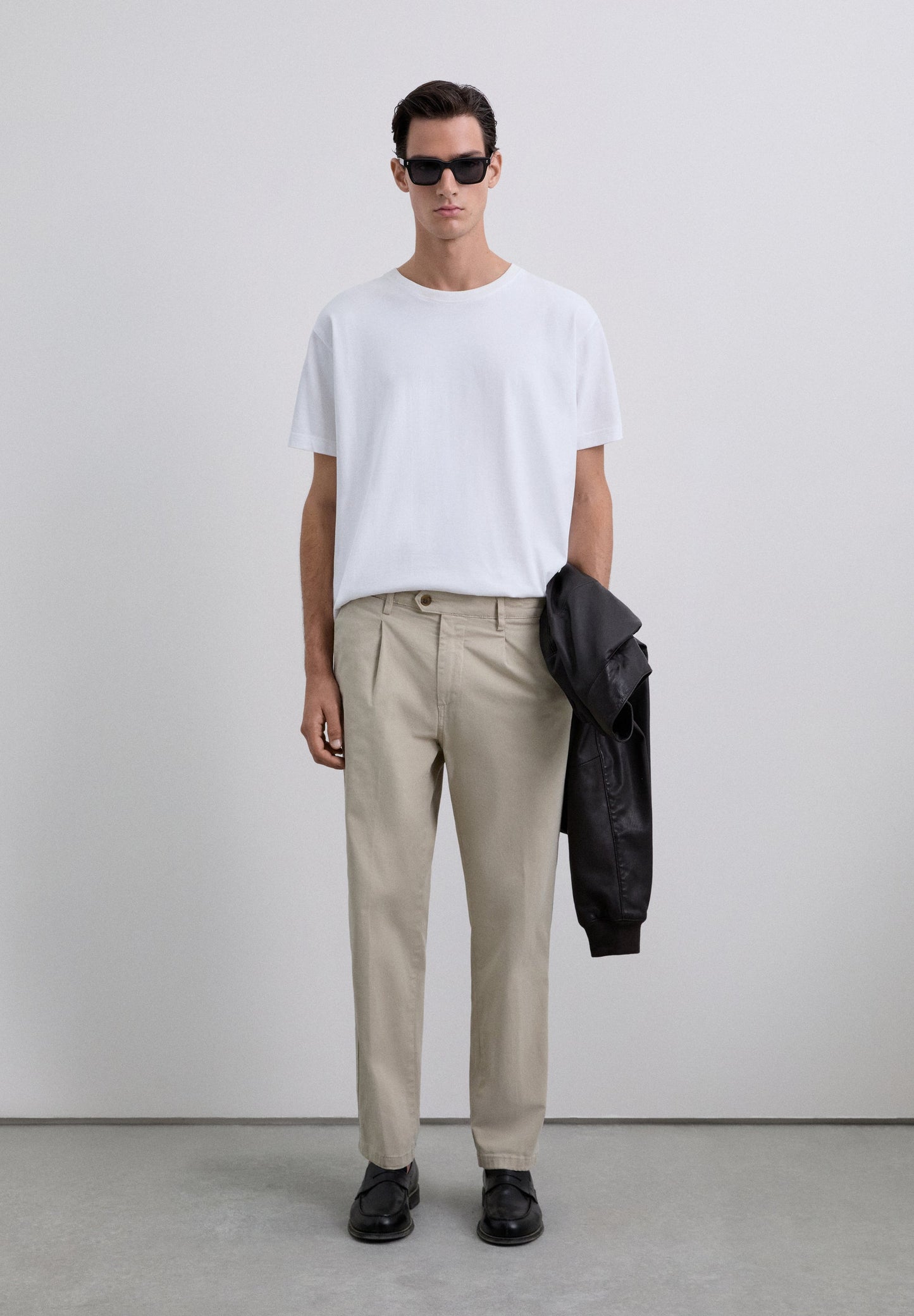 LOOSE FIT DARTED TROUSERS