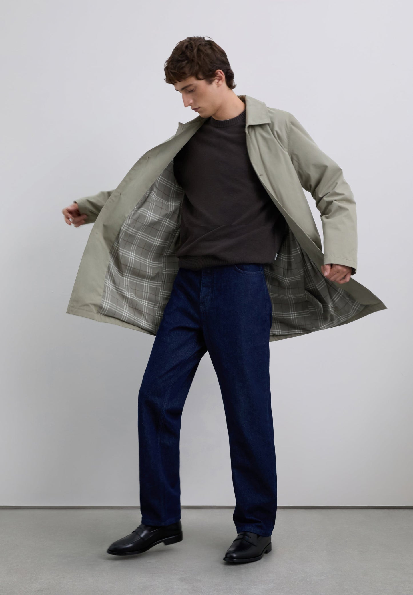 TRENCH COAT WITH SKULL