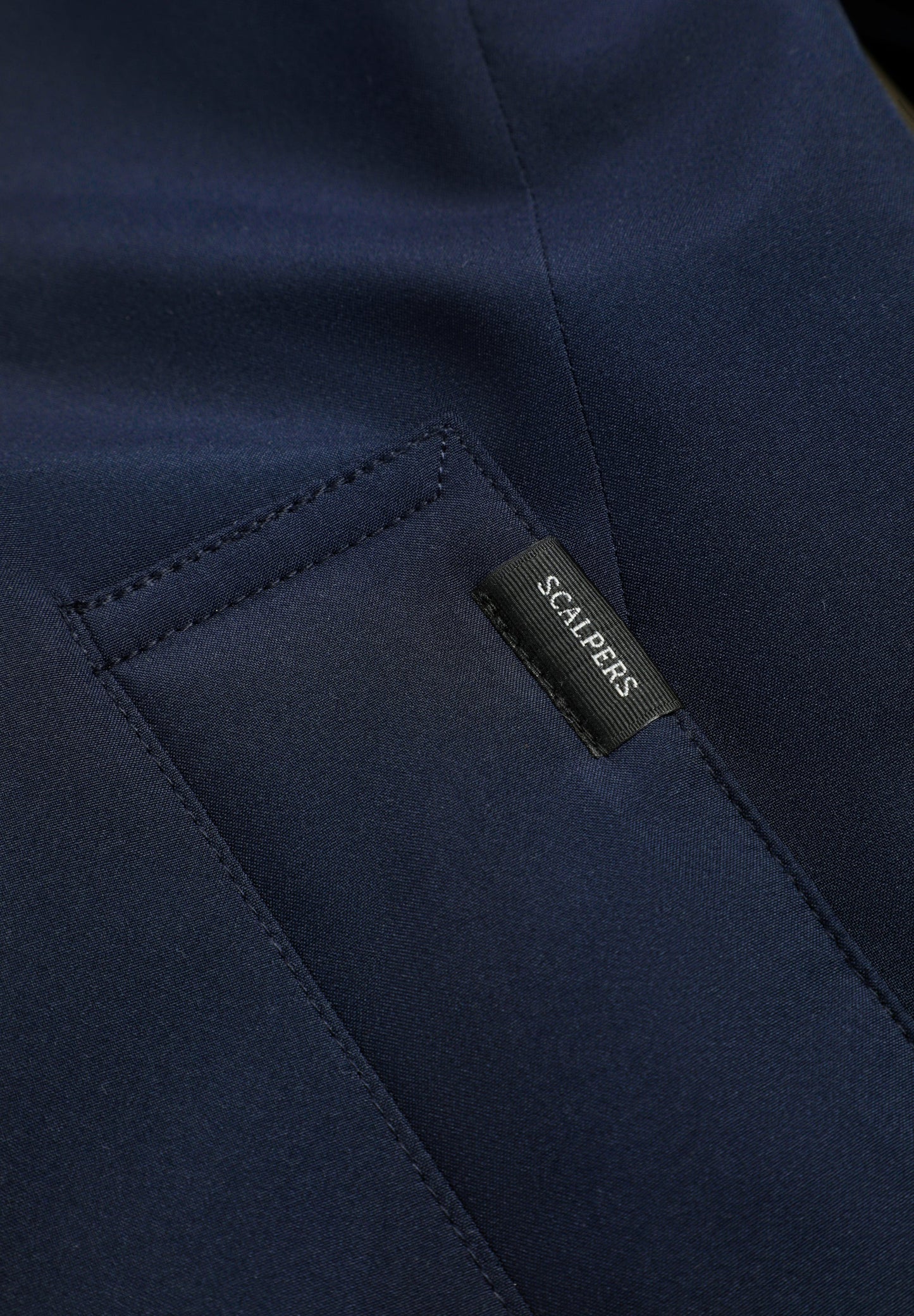 WATER-REPELLENT QUILTED TRENCH COAT