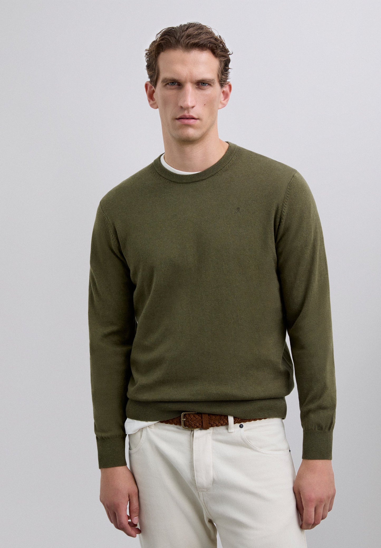 SWEATER WITH EMBROIDERED SKULL