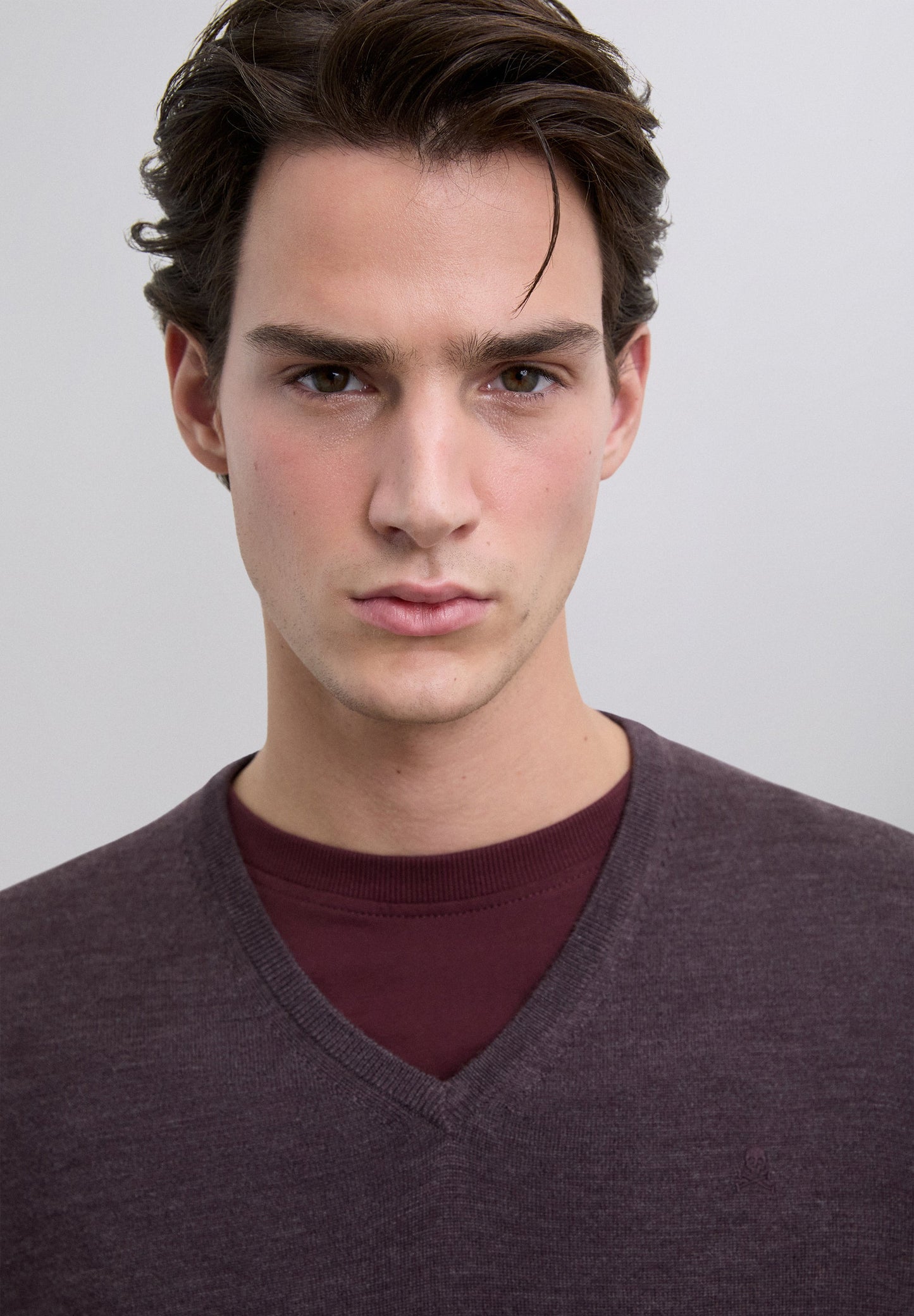 V-NECK WOOL SWEATER WITH SKULL