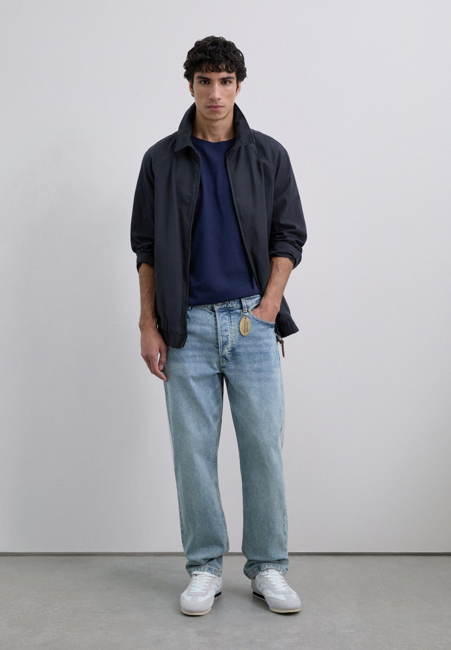 CAMISETA PARCHE BORDADO LOGO - Scalpers