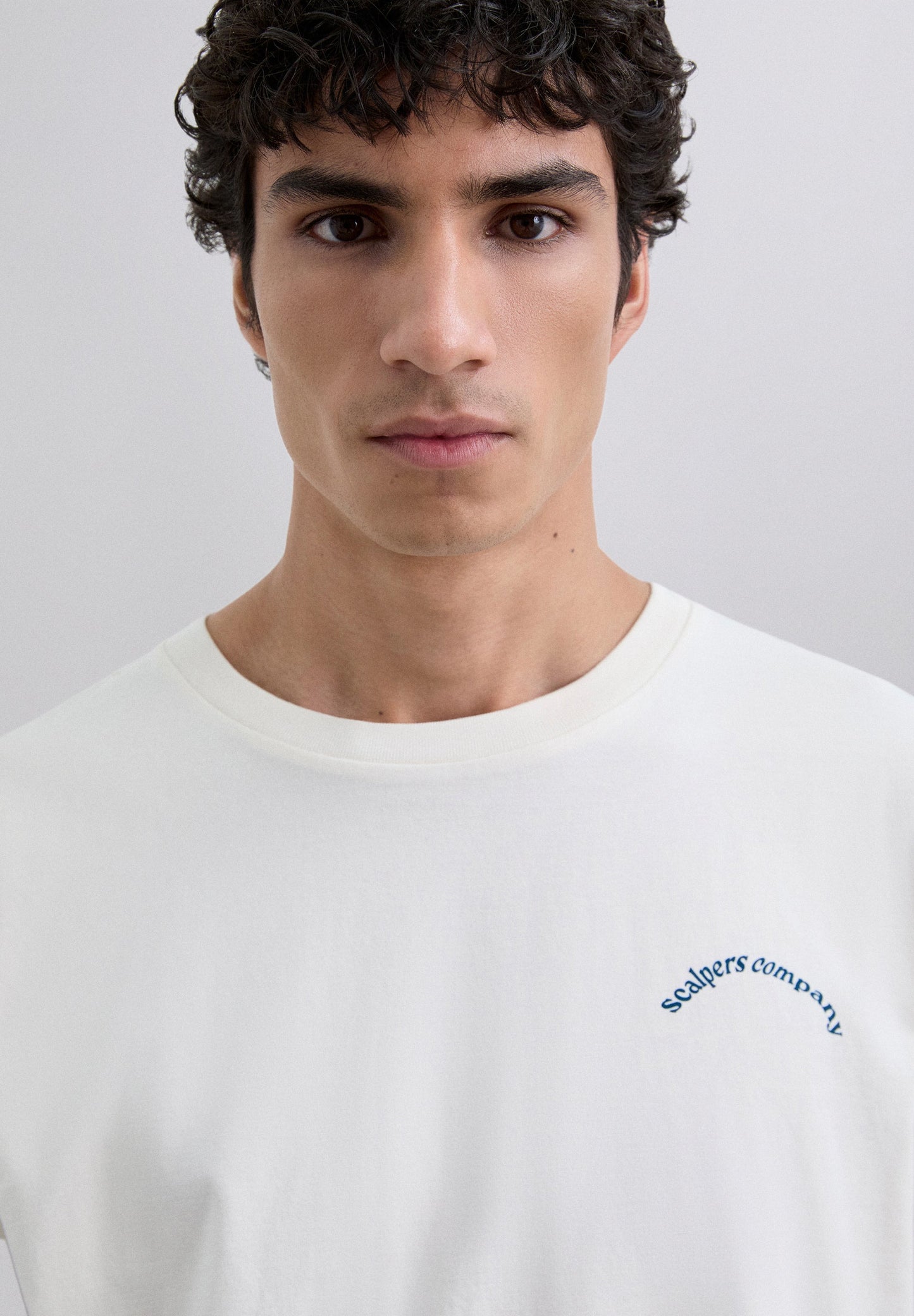 T-SHIRT WITH LOGO PRINT